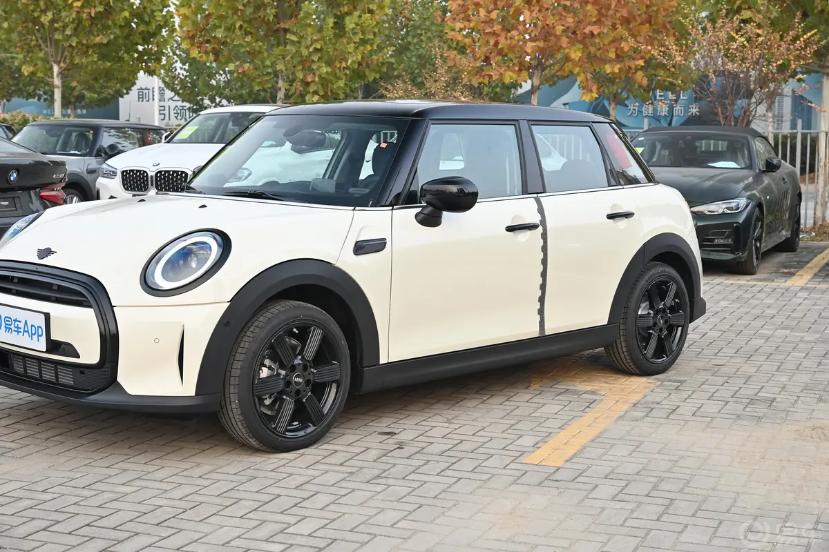 MINI1.5T COOPER 艺术家 五门版外观细节