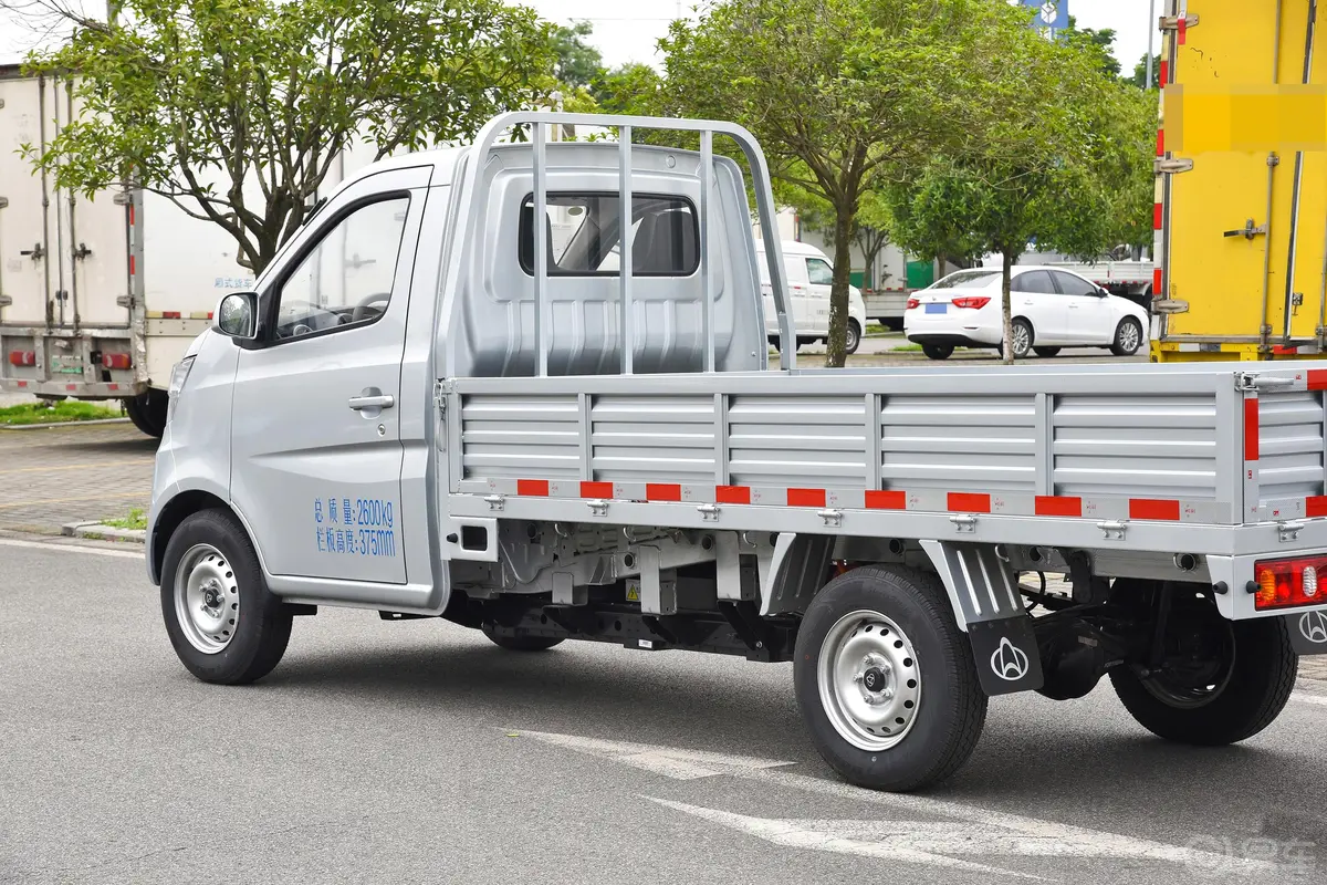 神骐T10 EV255km 单排载货车外观