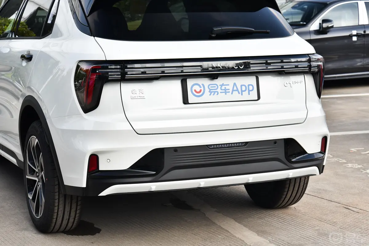 领克01 PHEV1.5T 70km PM版外观细节