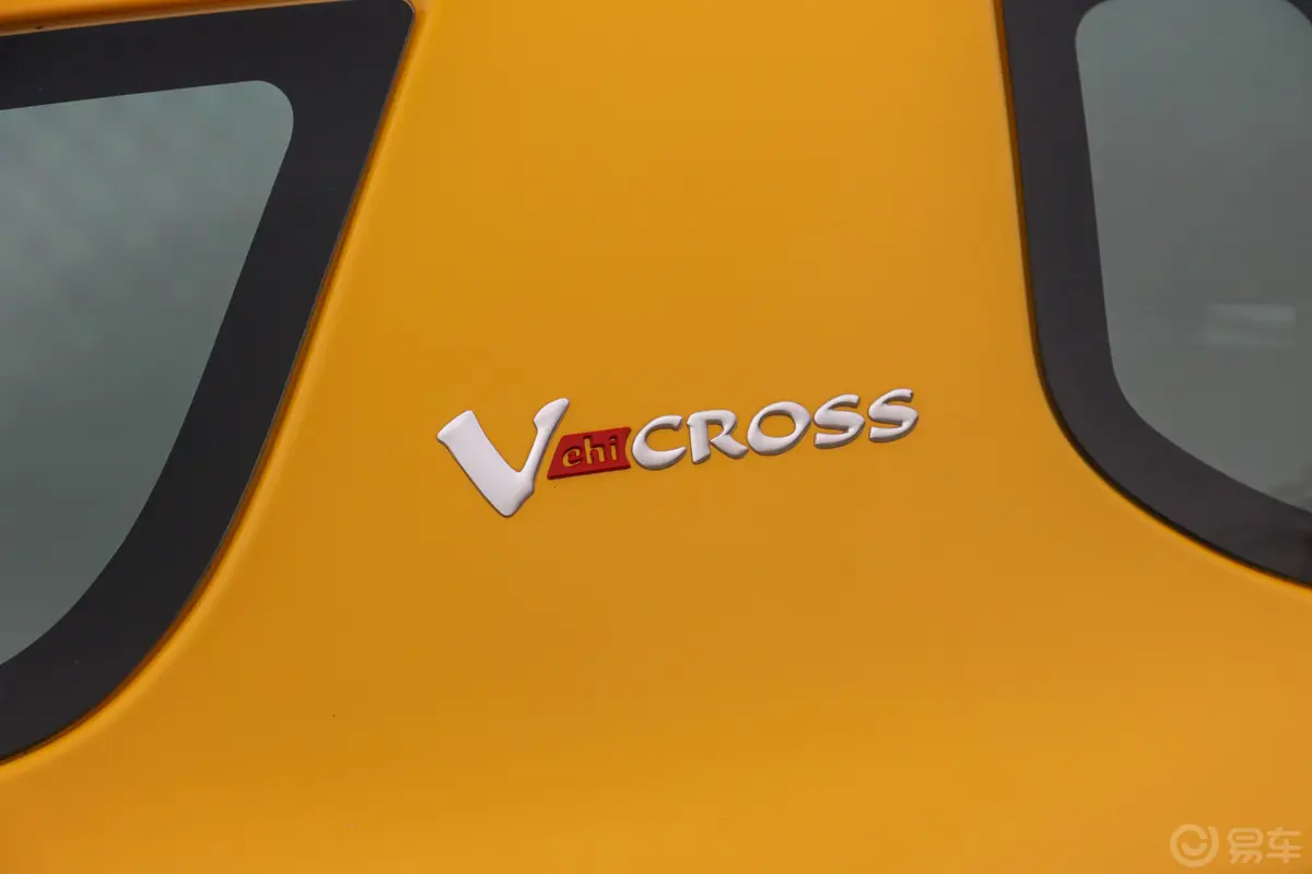 五十铃VehiCross3.5L 顶配版 4座外观细节