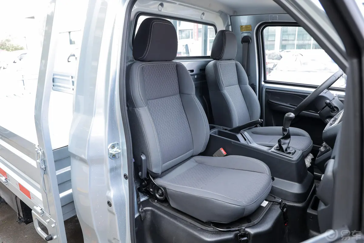 神骐PLUS1.8L 手动 单排 舒适版副驾驶座椅