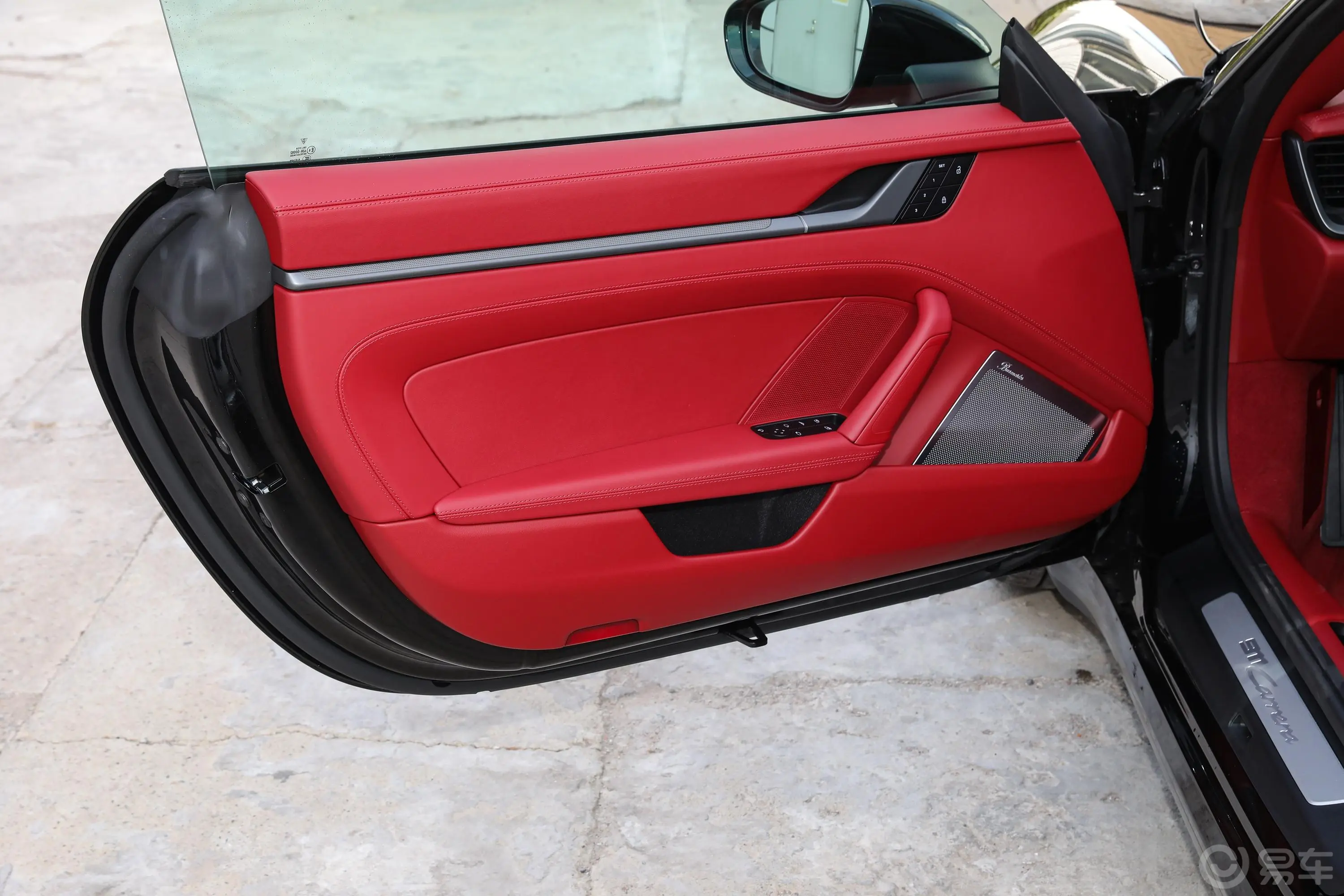 保时捷911Carrera Cabriolet 3.0T主驾驶位