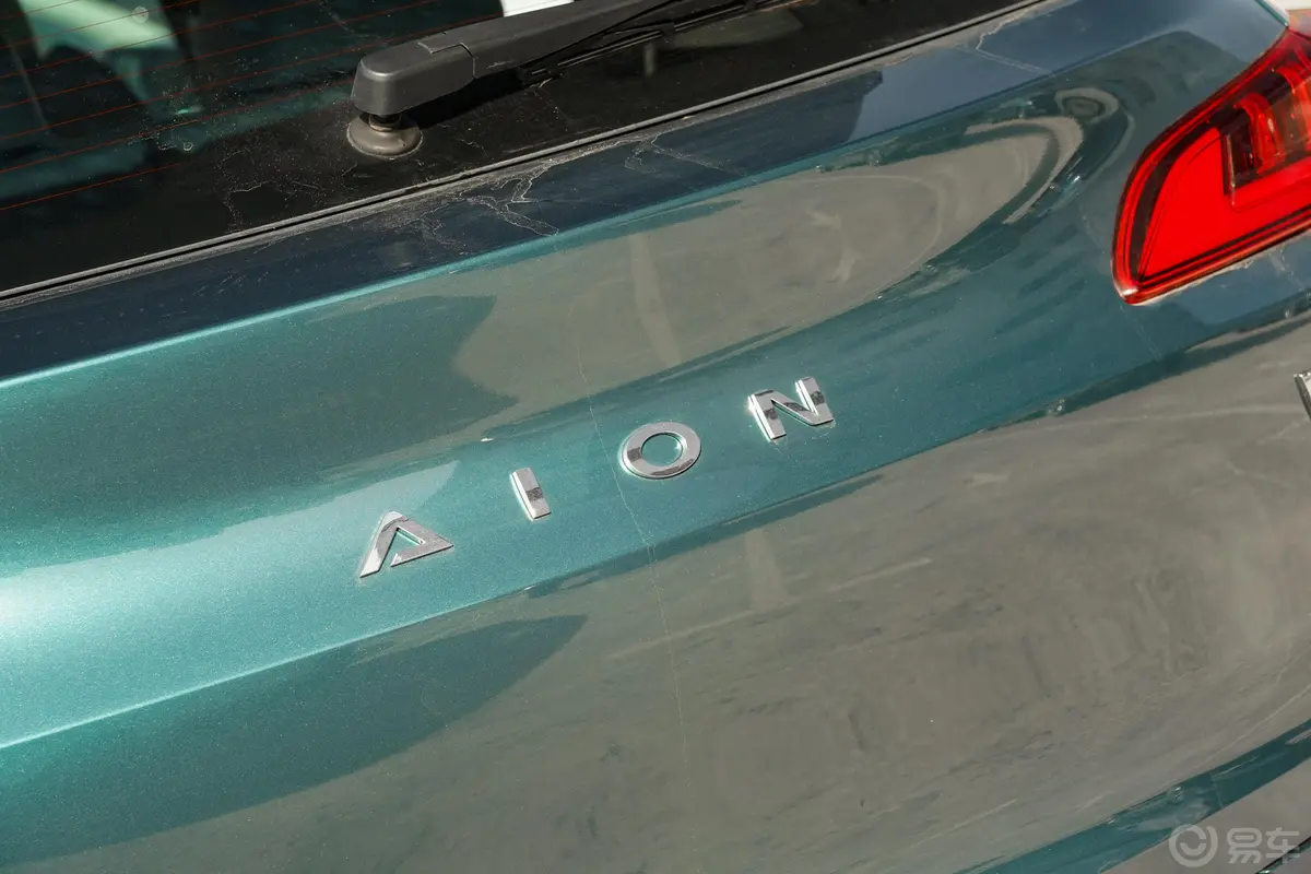 AION VPlus 600km 80 智享版 三元锂 7座外观细节