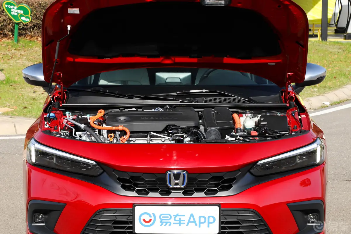 思域HATCHBACK e:HEV 2.0L E-CVT极控版发动机舱整体