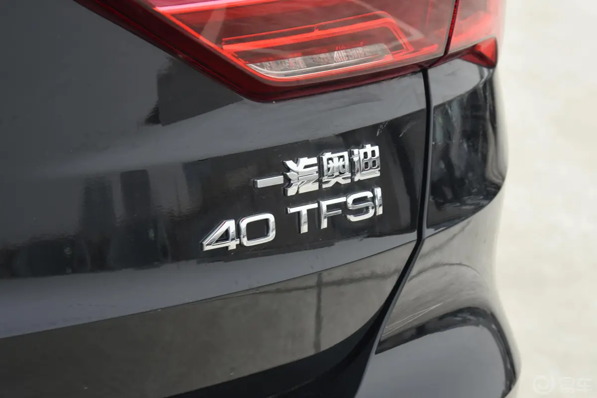 奥迪Q340 TFSI 时尚动感型外观细节