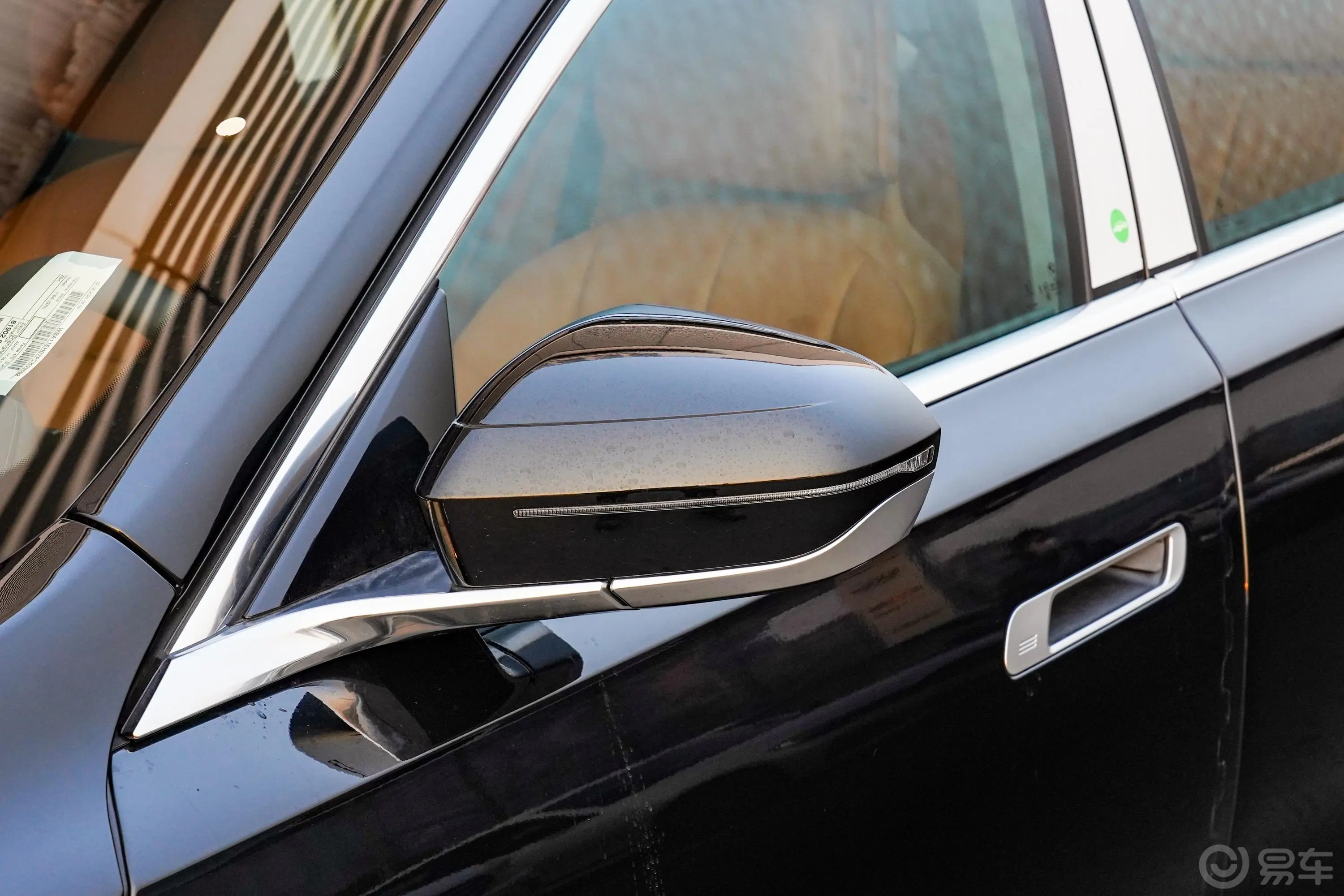 宝马7系735Li M运动套装主驾驶后视镜背面