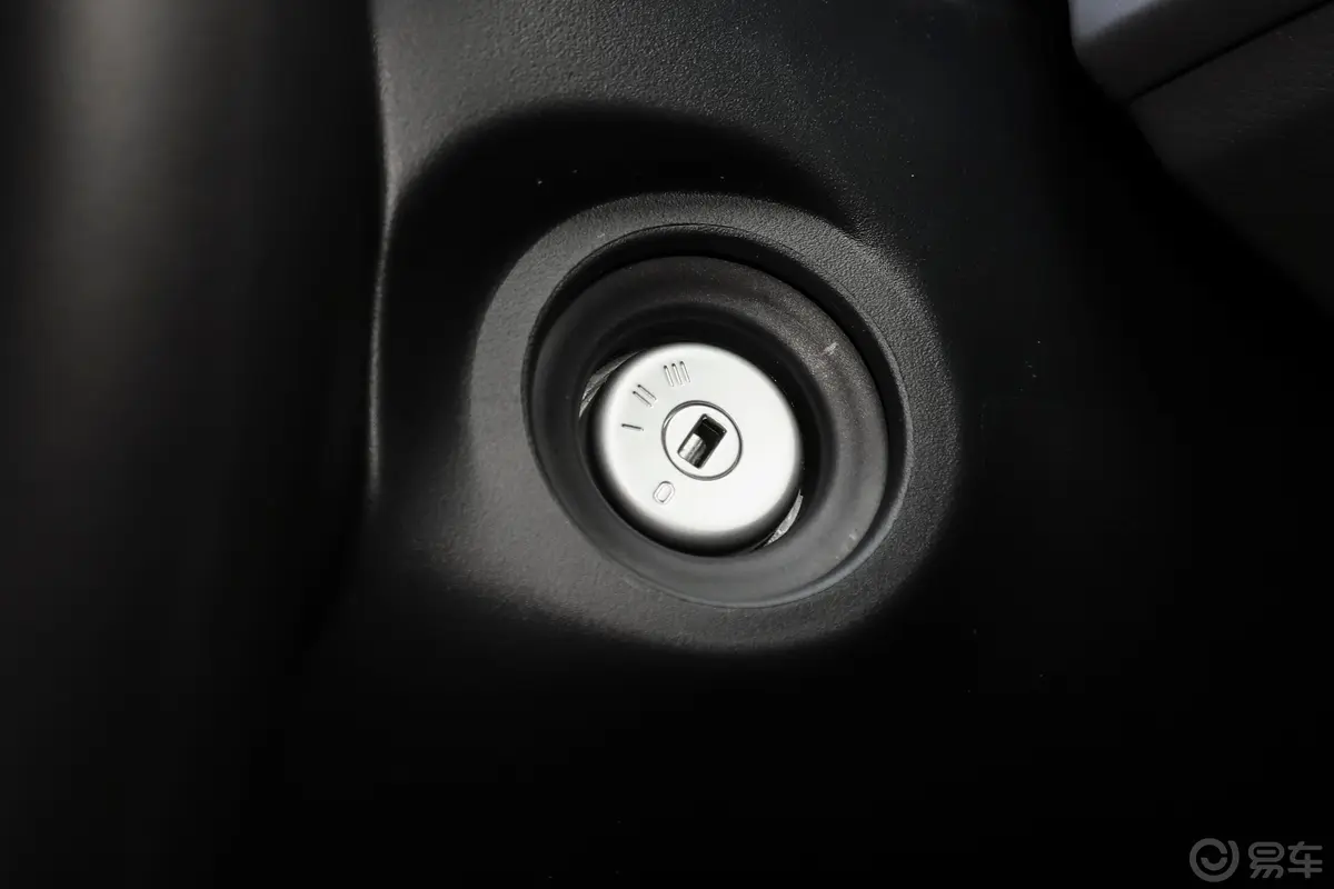 全顺2.0T 自动多功能商用车中轴中顶 5/6座 柴油钥匙孔或一键启动按键