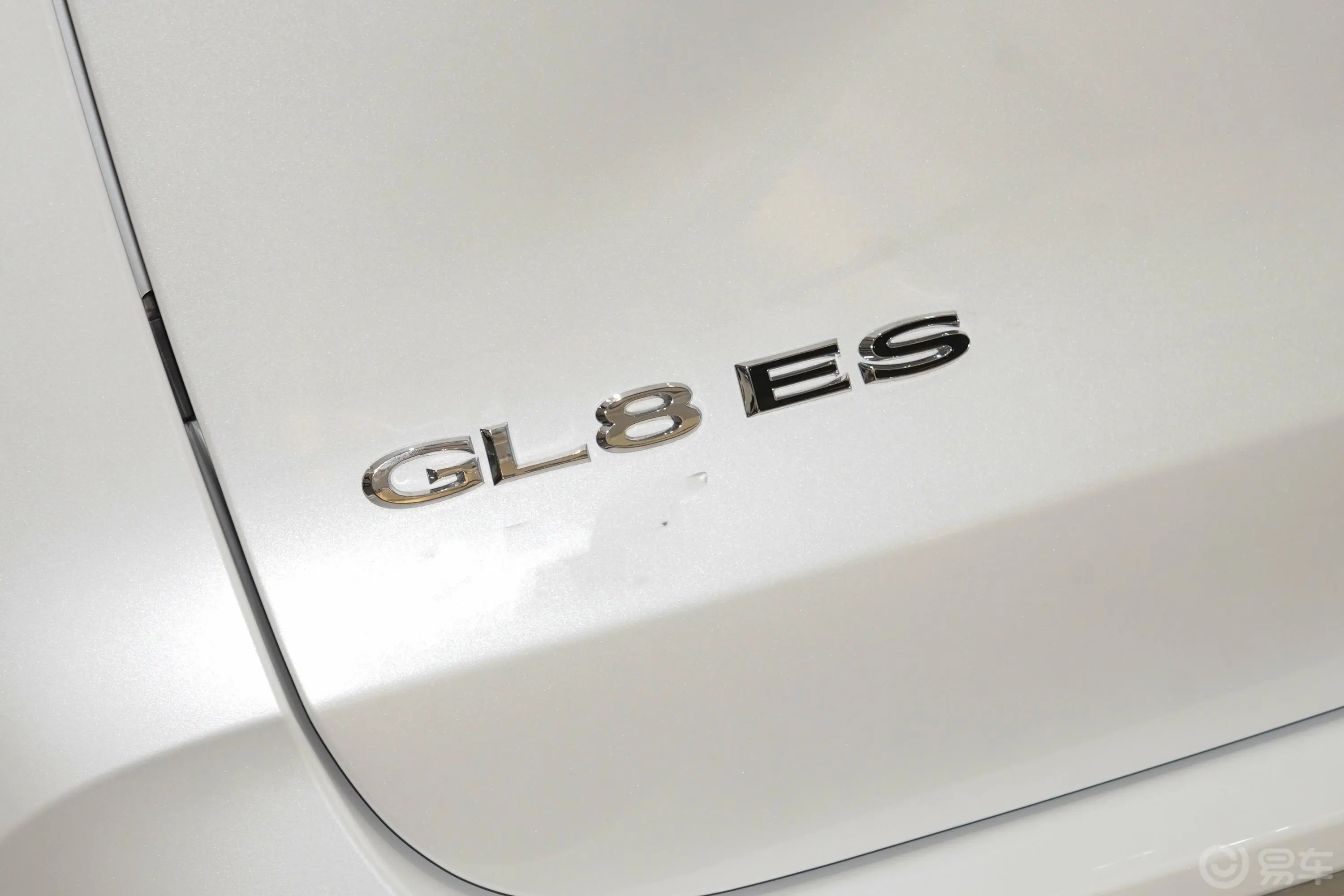 别克GL8ES陆尊 2.0T 尊享型 7座外观细节