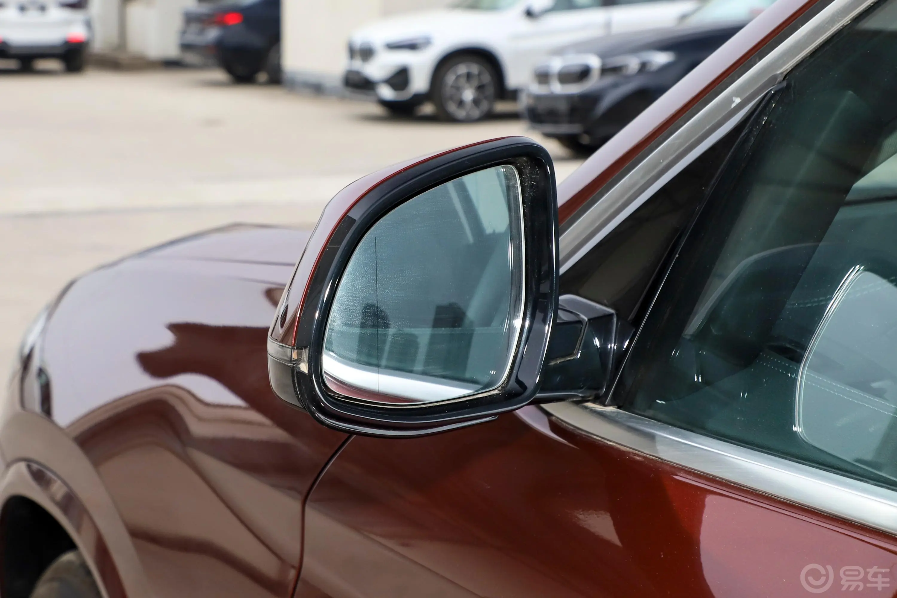 宝马X3改款 xDrive25i M运动套装后视镜镜面