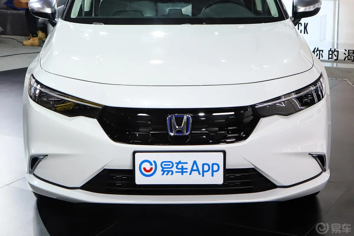 型格HATCHBACK e:HEV 2.0L 锐·豪华版外观细节