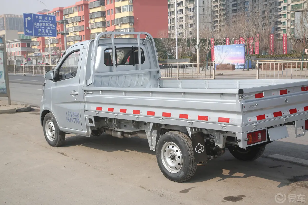 长安星卡1.5L 单排3.06米载货汽车舒适型外观细节