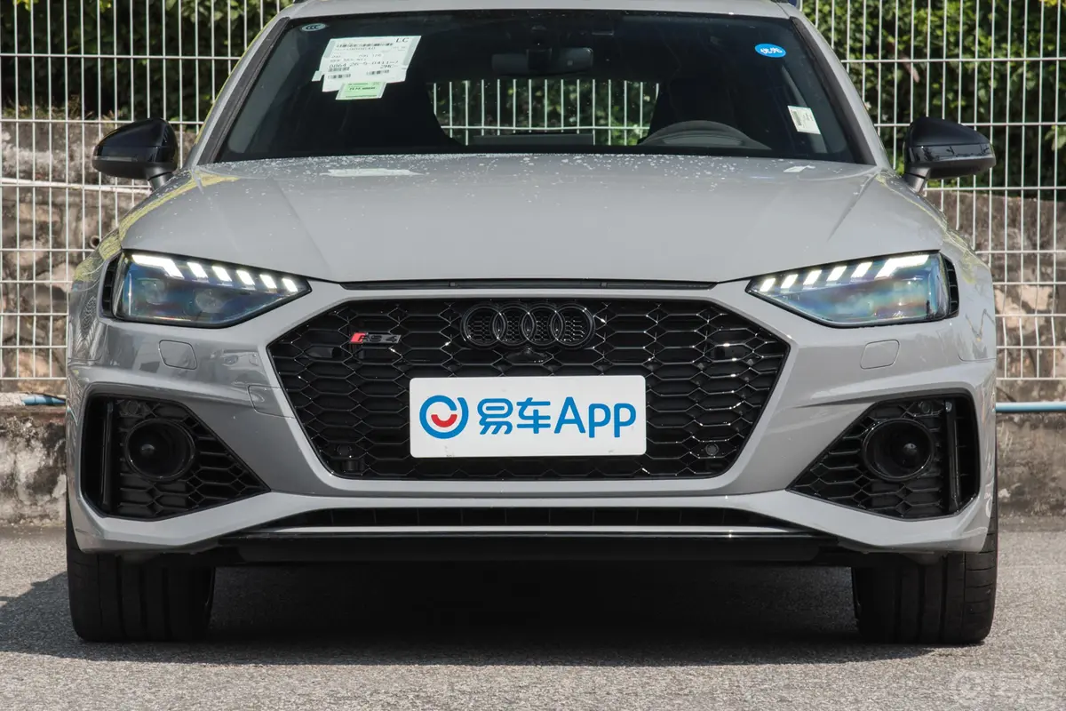 奥迪RS 42.9T Avant 黑曜版外观细节