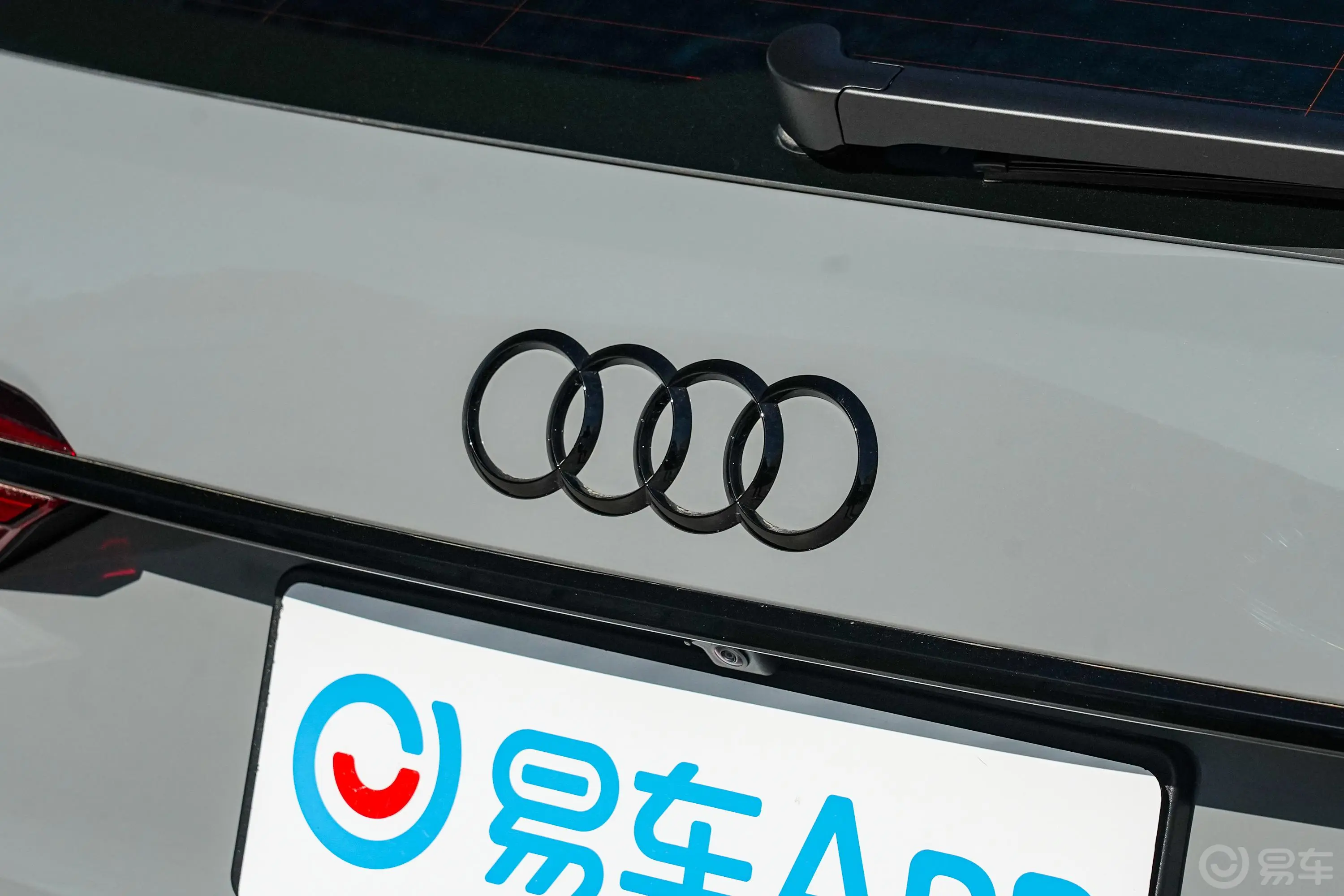 奥迪RS 64.0T Avant外观细节