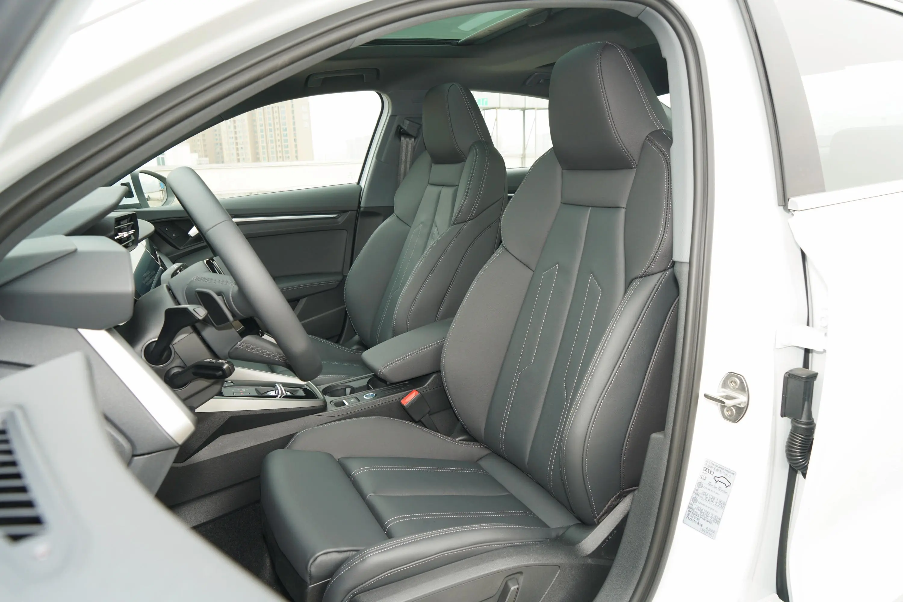 奥迪A3A3L Limousine 35 TFSI 豪华致雅型驾驶员座椅