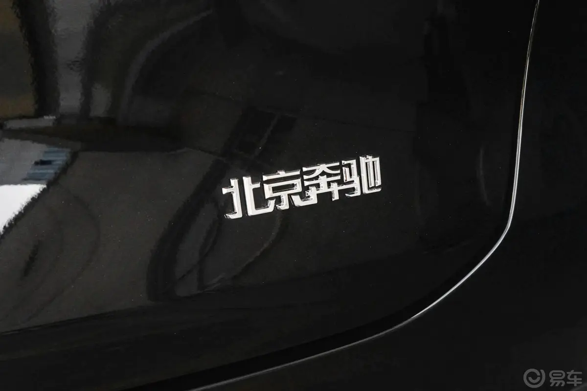 奔驰GLCGLC 260 L 4MATIC 豪华型 7座外观细节