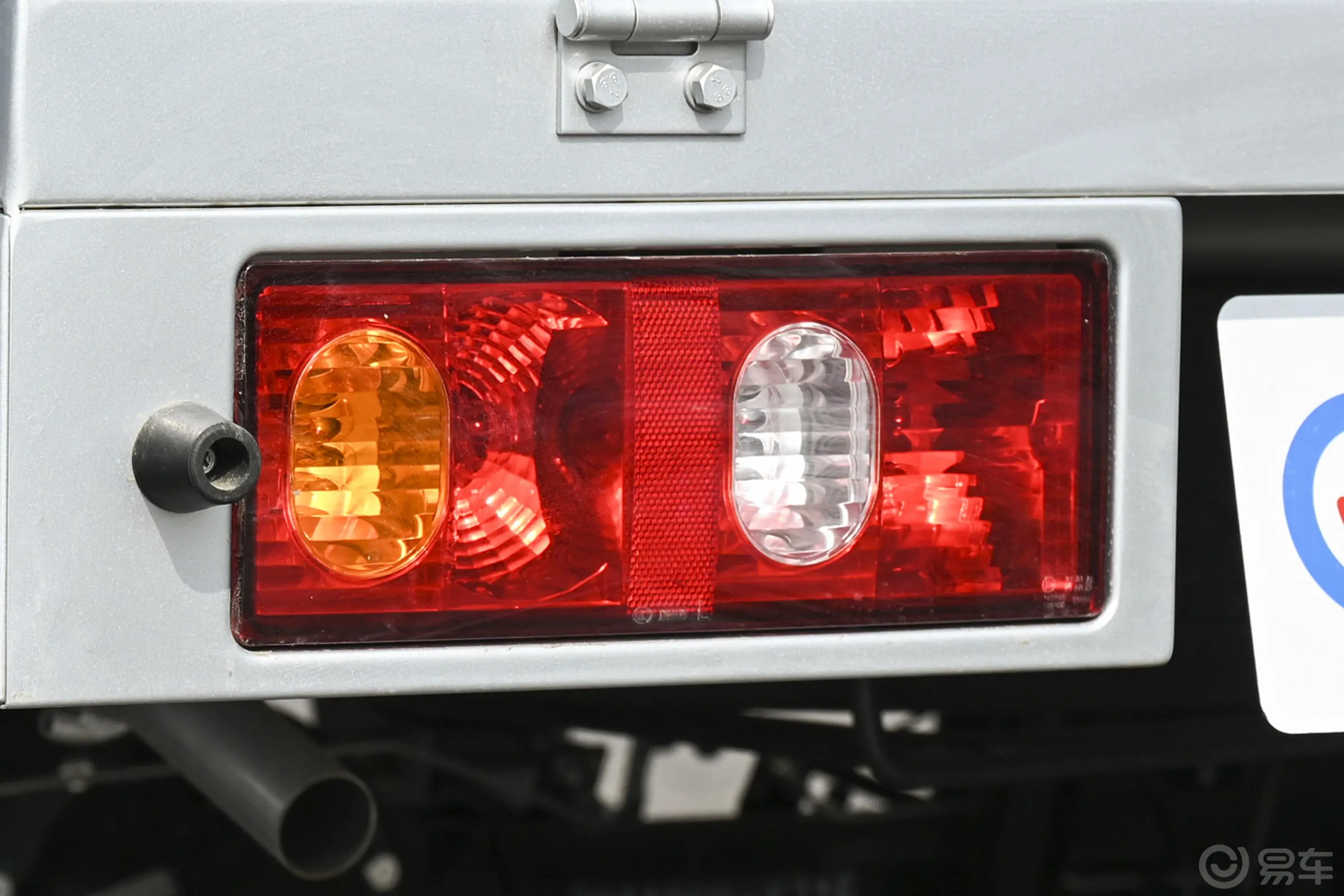 长安星卡1.5L 双排2.26米载货汽车舒适型外观灯组