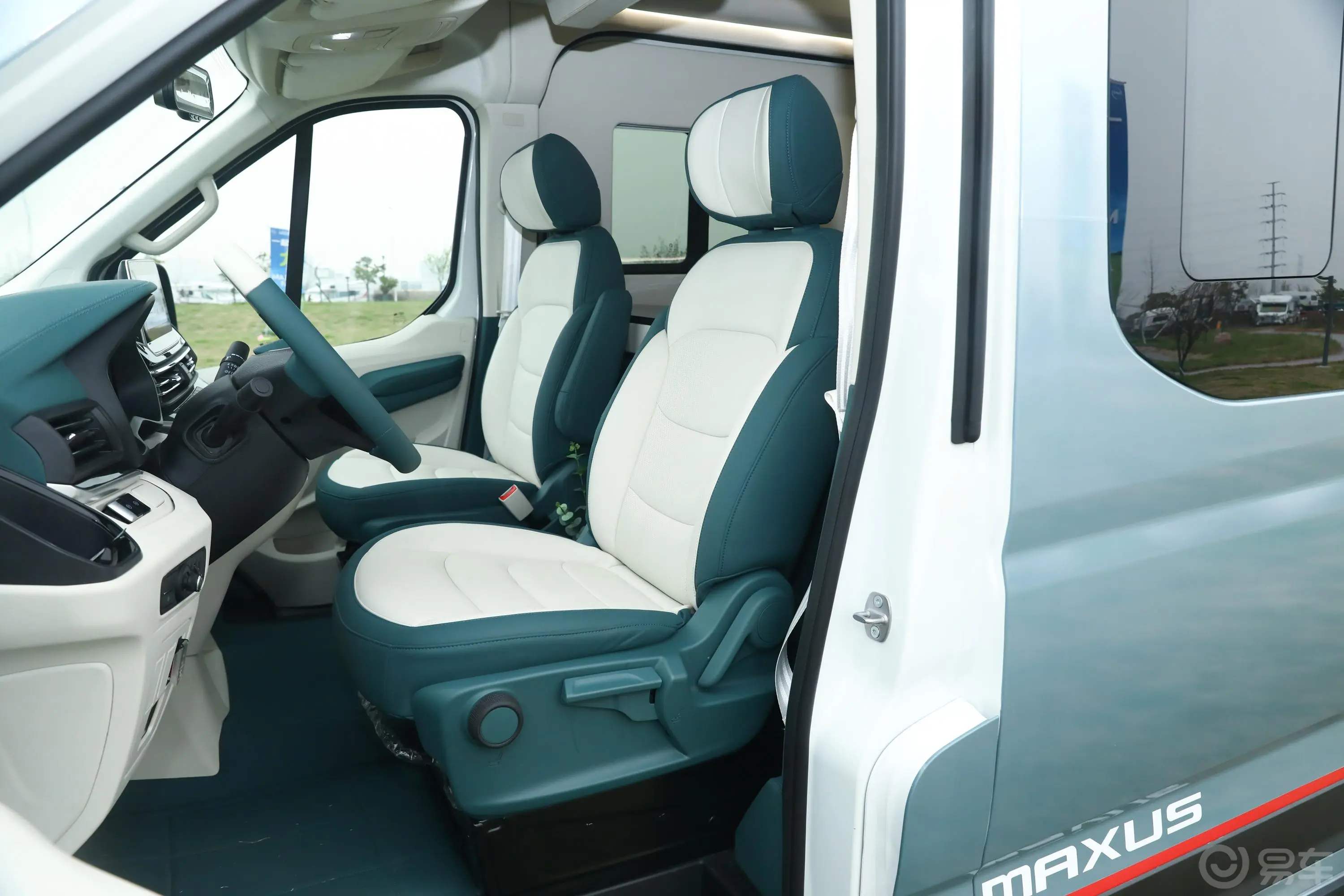 新途EV90旅行家驾驶员座椅