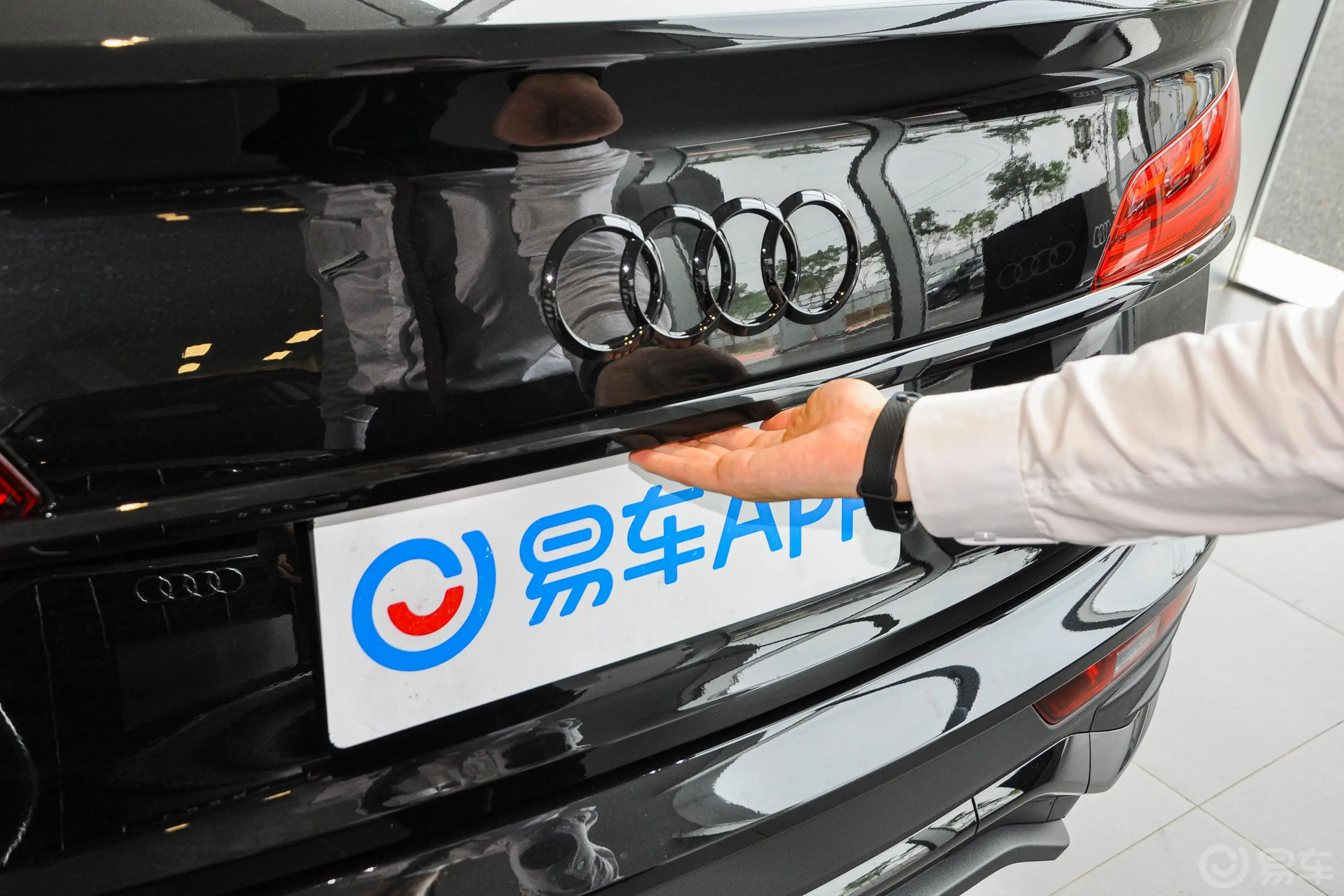 奥迪Q5L Sportback改款 40 TFSI 豪华型后备厢