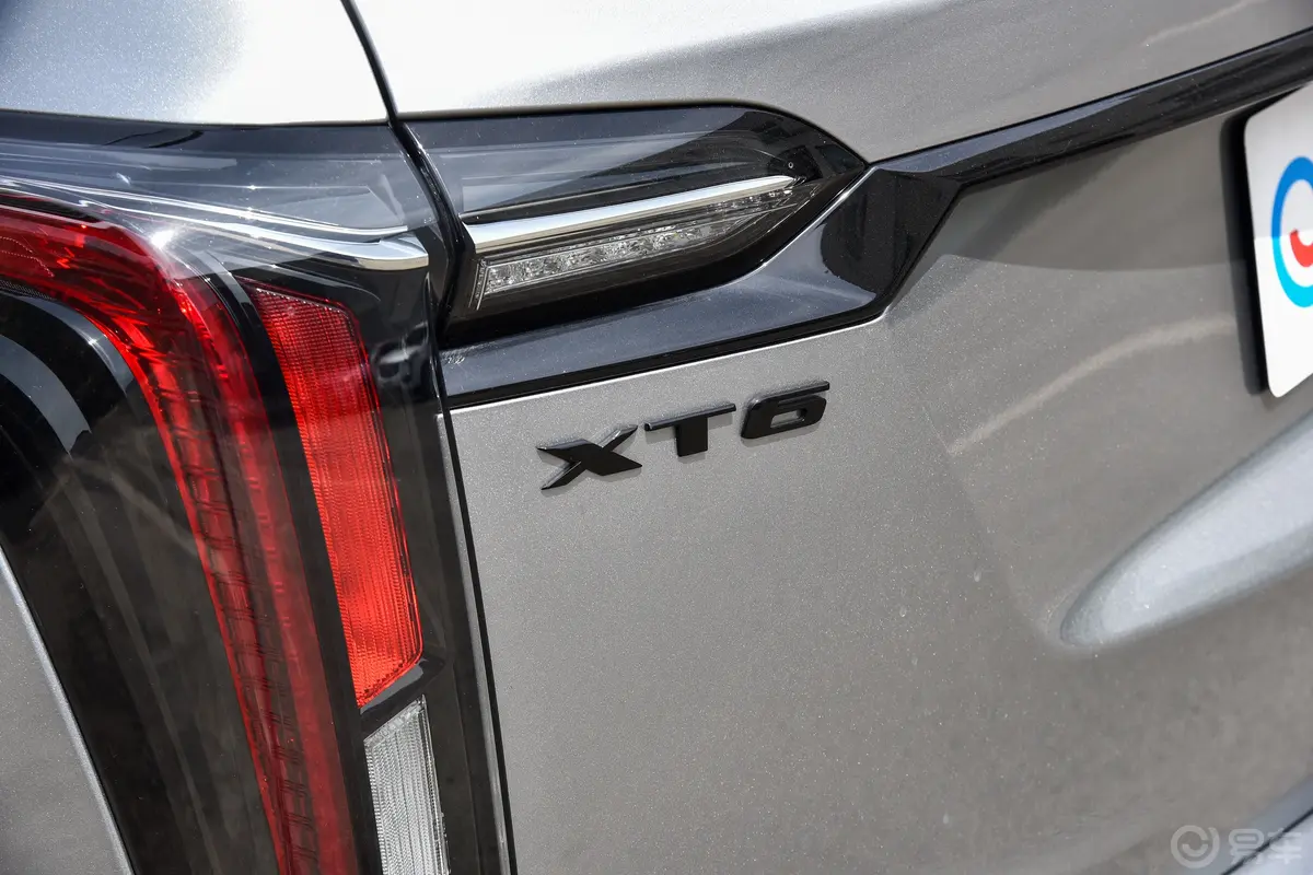 凯迪拉克XT6轻混 2.0T 四驱铂金型黑钻版 6座外观细节