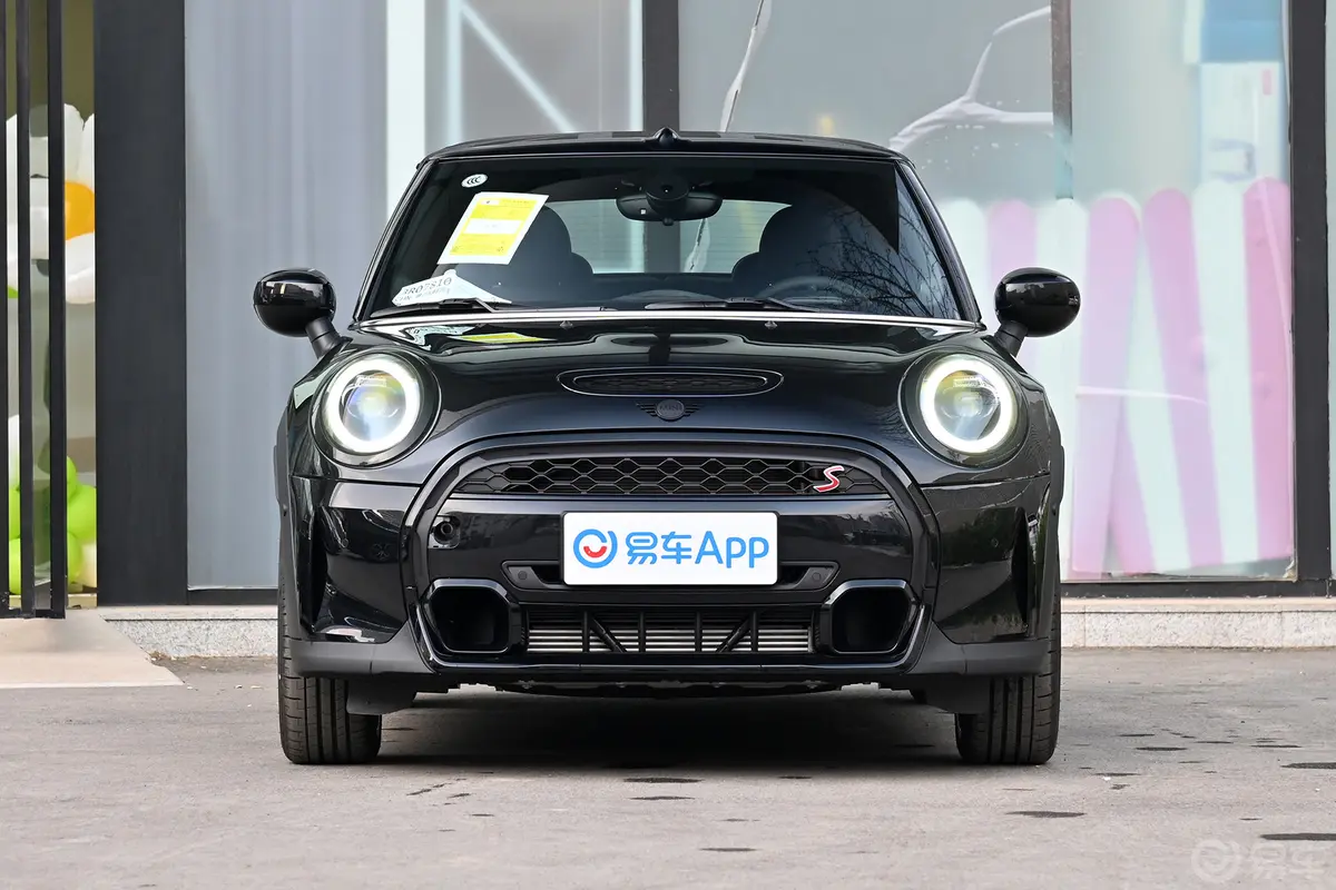 MINI CABRIO改款 2.0T COOPER S CABRIO 艺术家正前水平