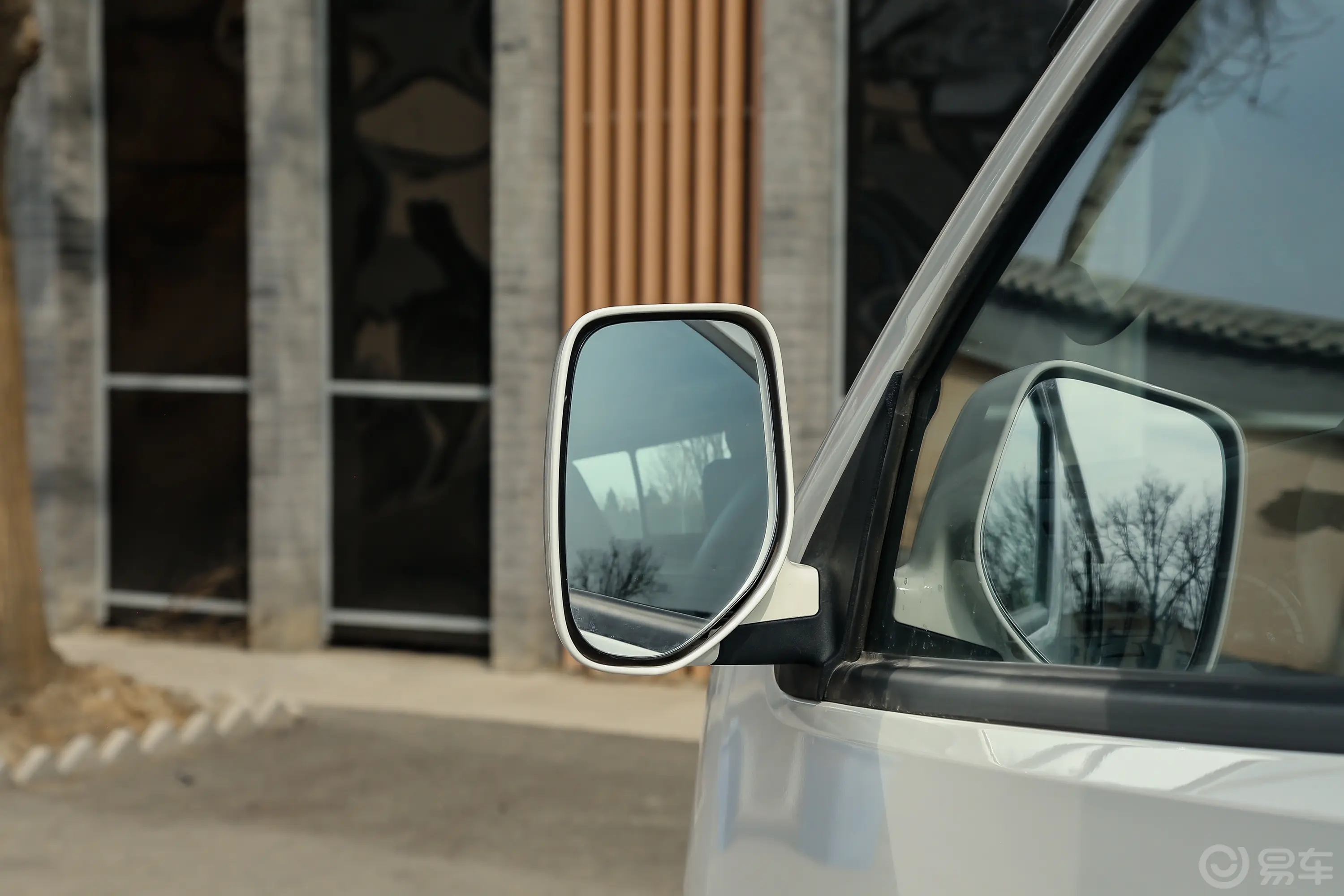 风景G7商运版 2.4L 短轴低顶明窗 10座 汽油后视镜镜面