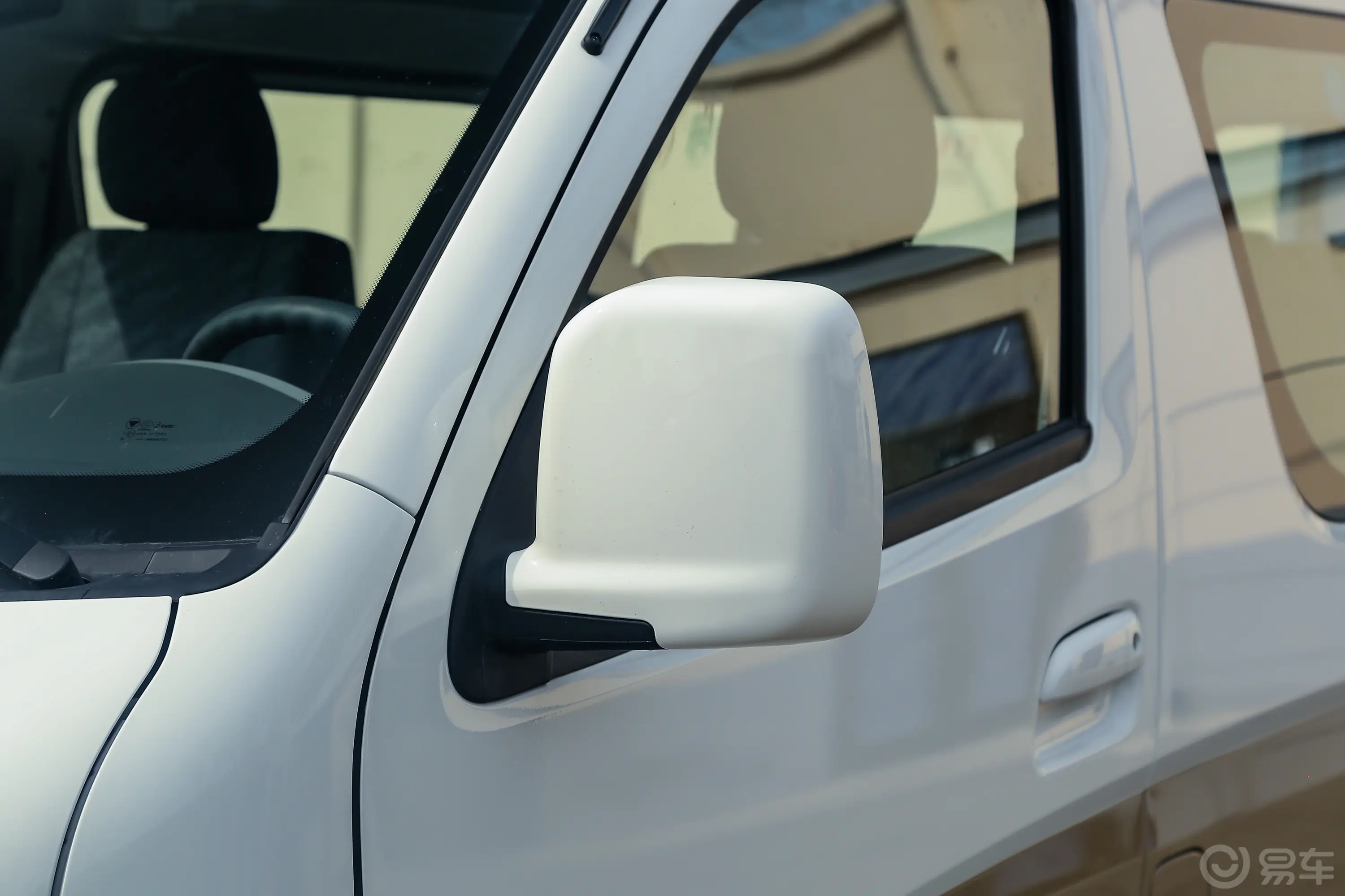 风景G7商运版 2.4L 长轴低顶明窗 10座 汽油主驾驶后视镜背面