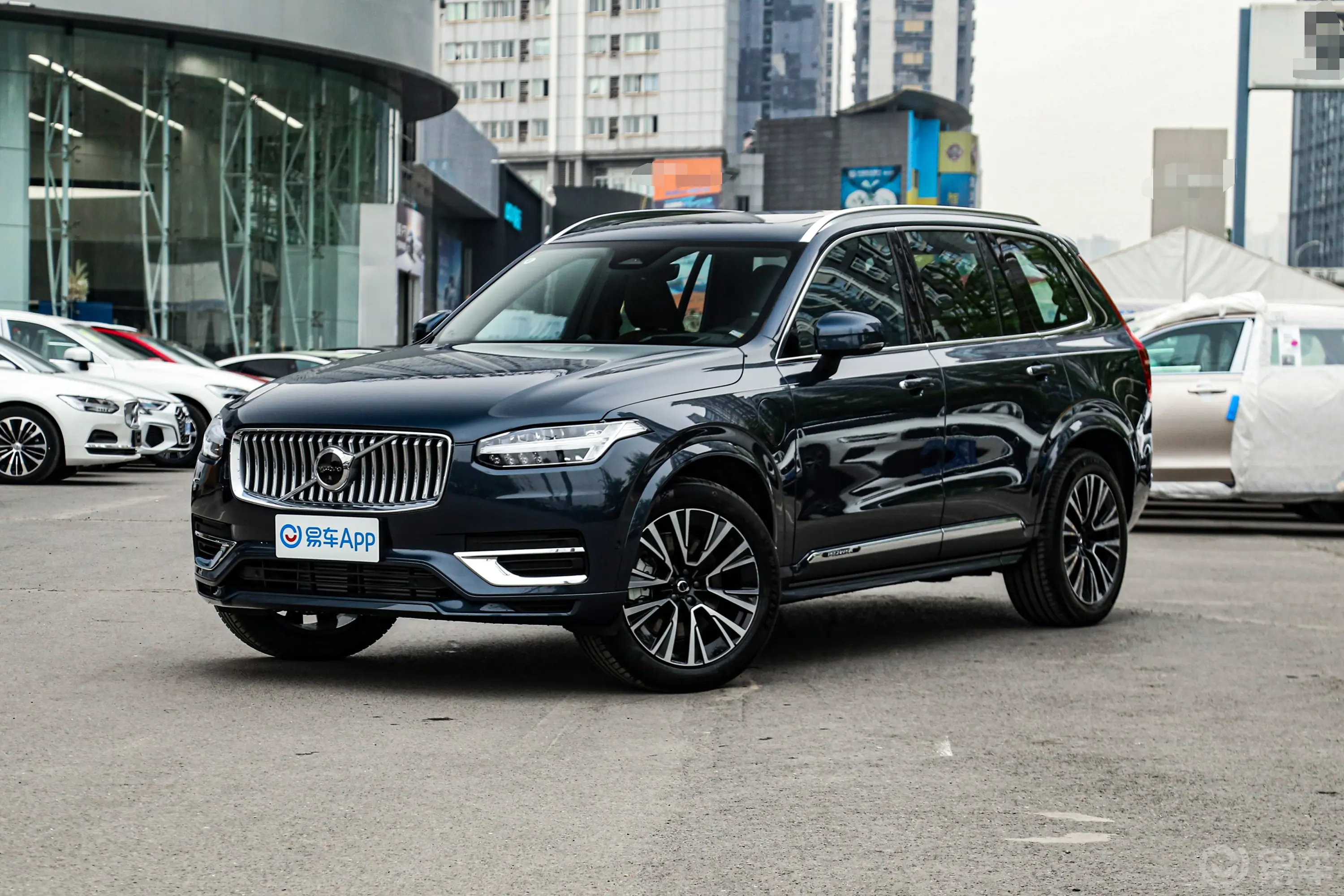 沃尔沃XC90 RECHARGET8 62km 长续航智尊豪华版侧前45度车头向左水平