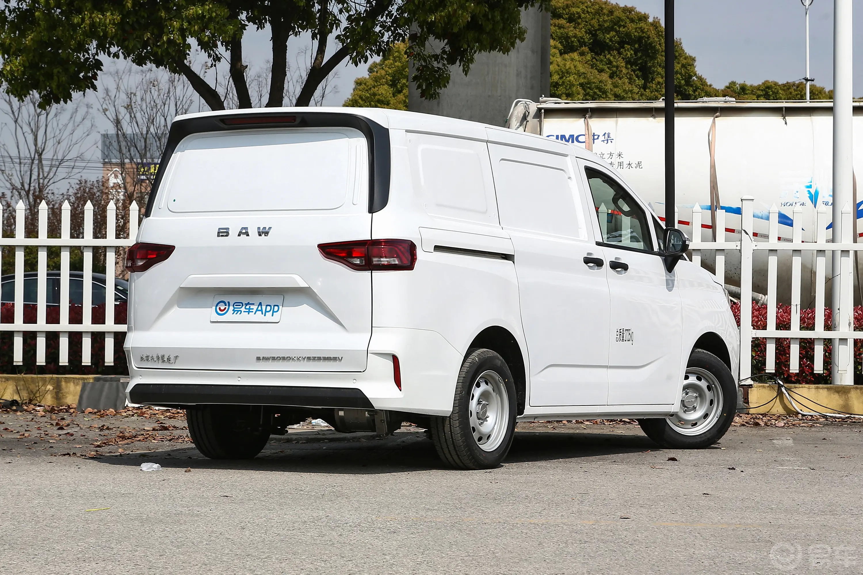 锐胜王牌M7新能源276km 标轴创富版 2座侧后45度车头向右水平