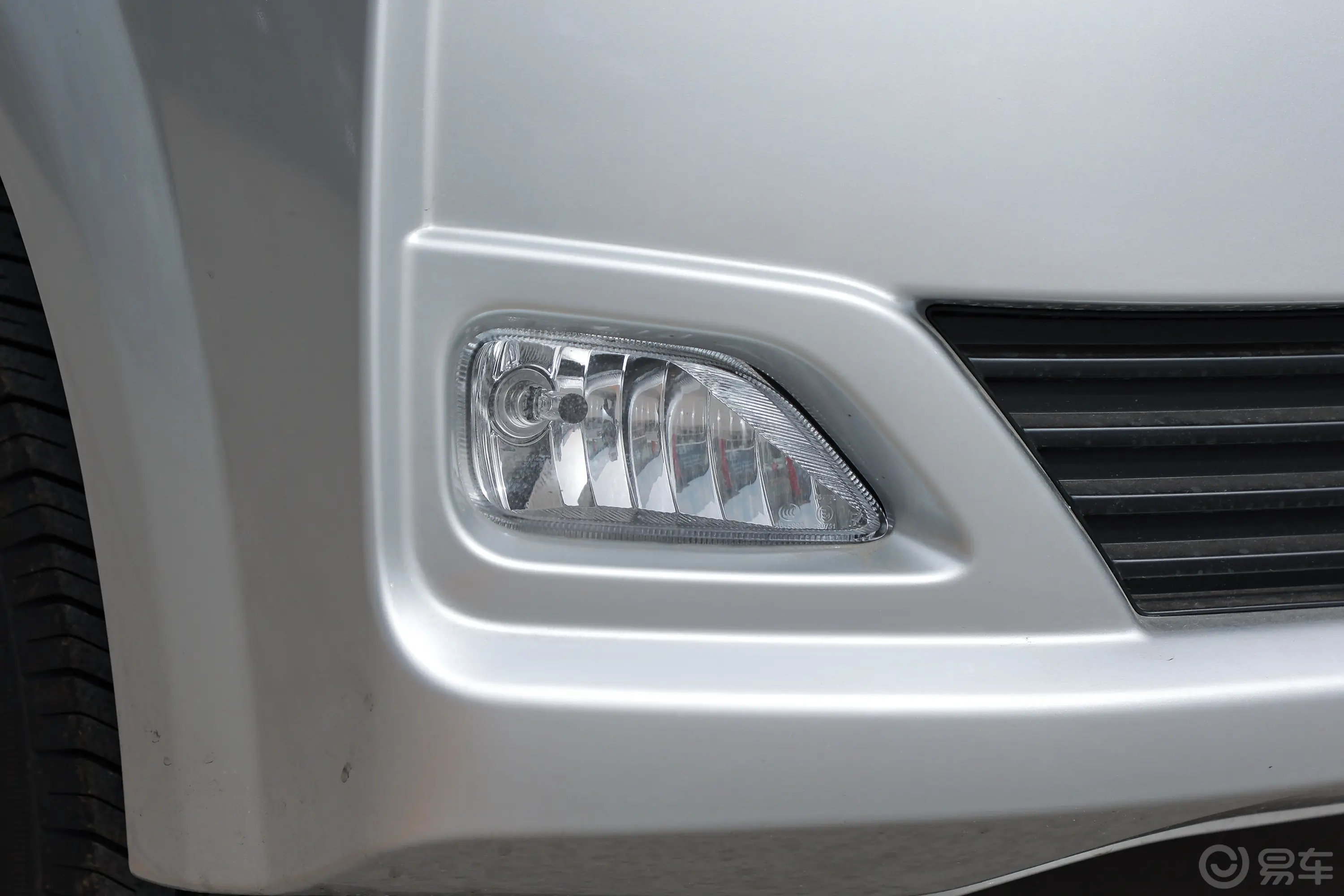 斑马1.5L 双排加长轴距栏板车舒适型外观灯组