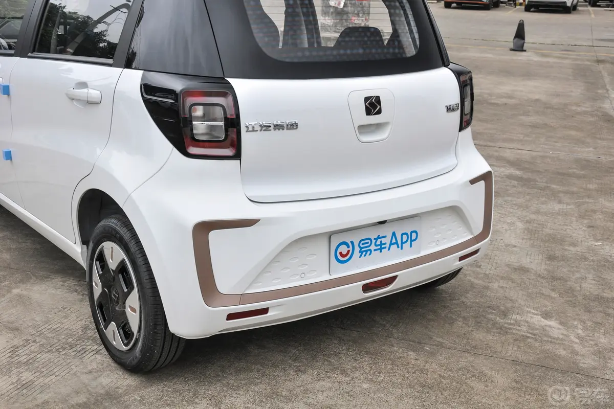 花仙子200km 薰衣草 30kW 4座车后雷达