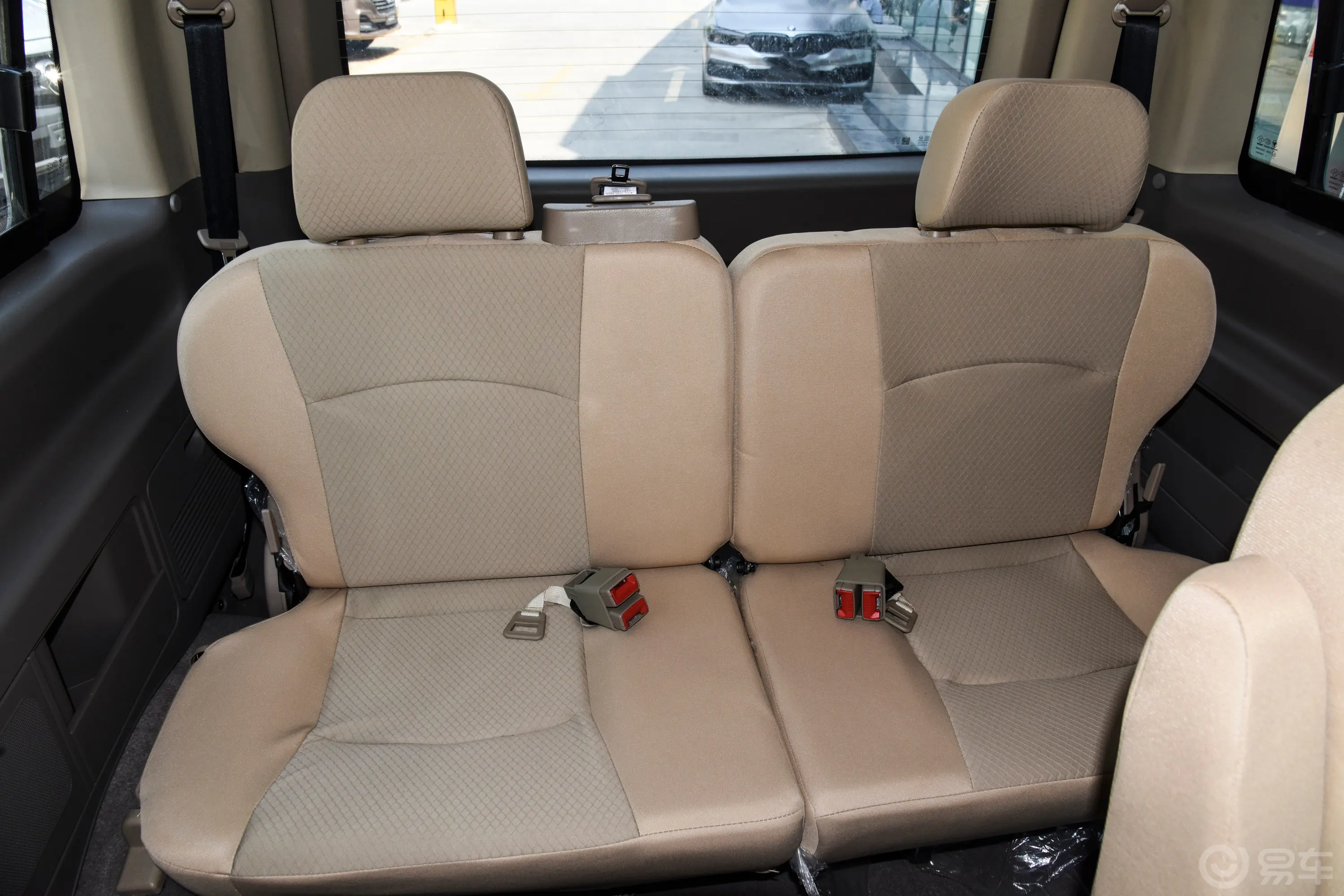 风景G52.0T 手动 商旅版 7/9座 柴油第三排座椅
