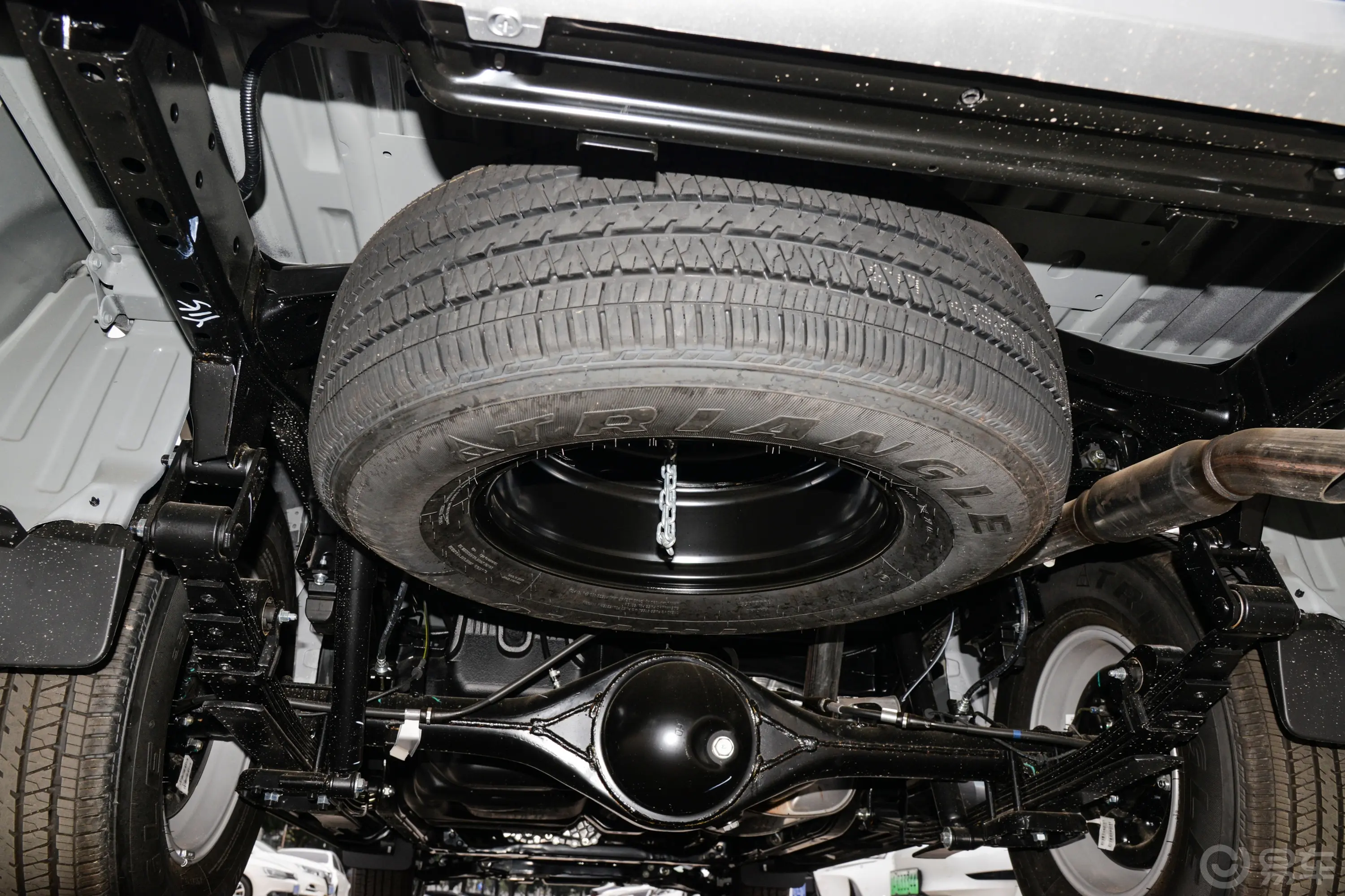 锐骐62.3T 手动四驱标准型 柴油备胎