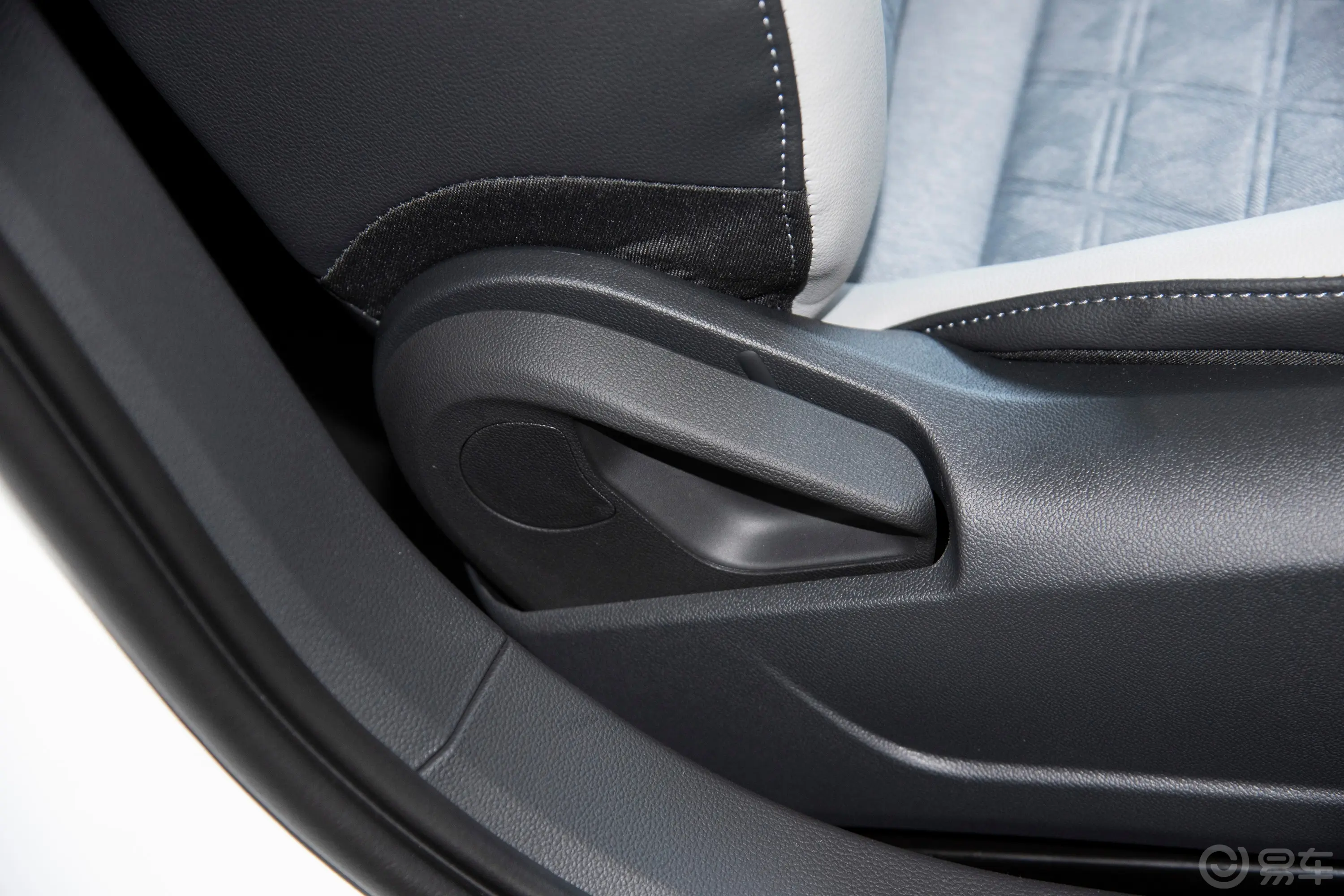 朗逸改款 1.5L 自动满逸版副驾座椅调节
