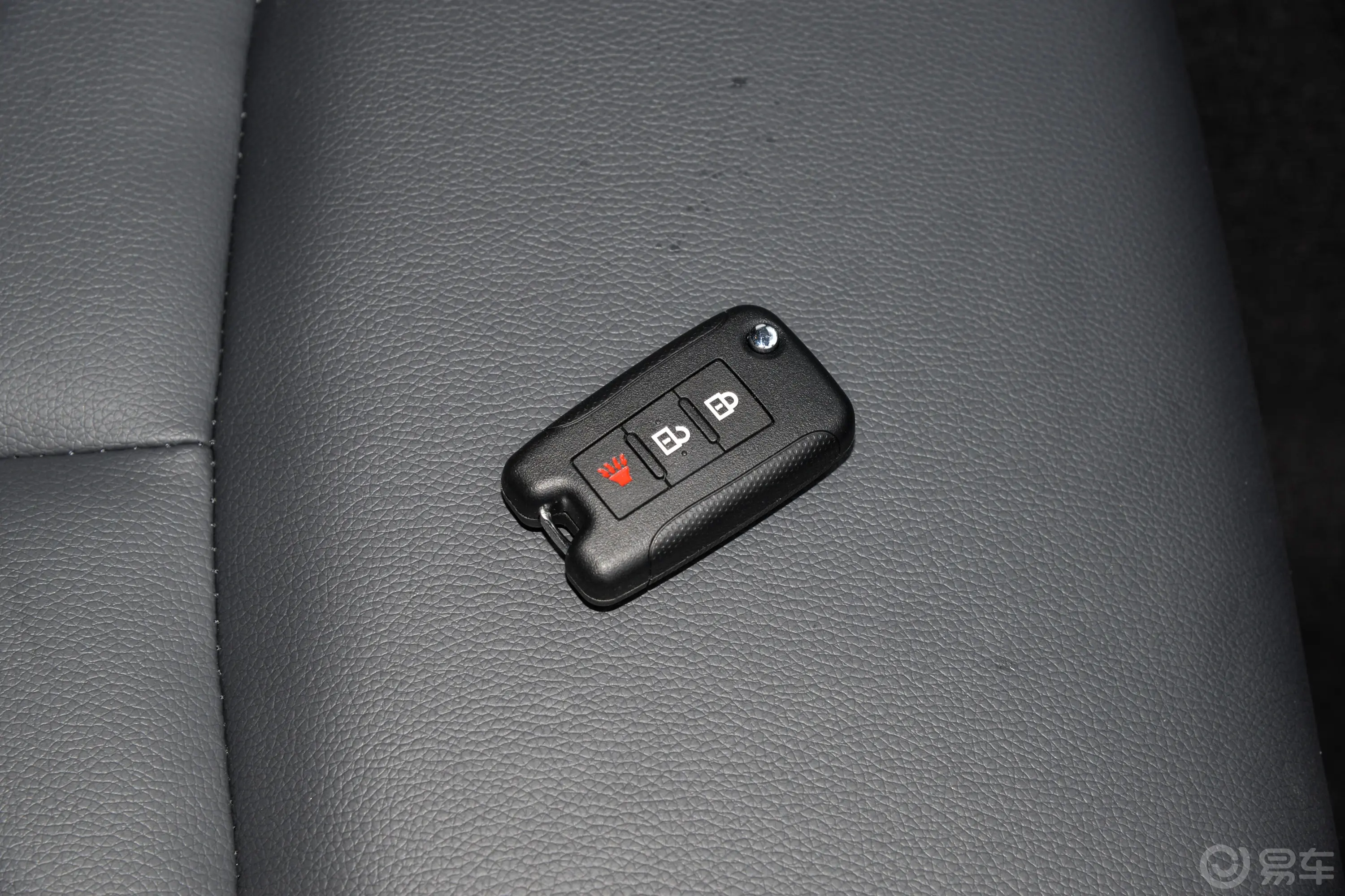 锐骐6越野版 2.3T 自动四驱标准型 柴油钥匙正面