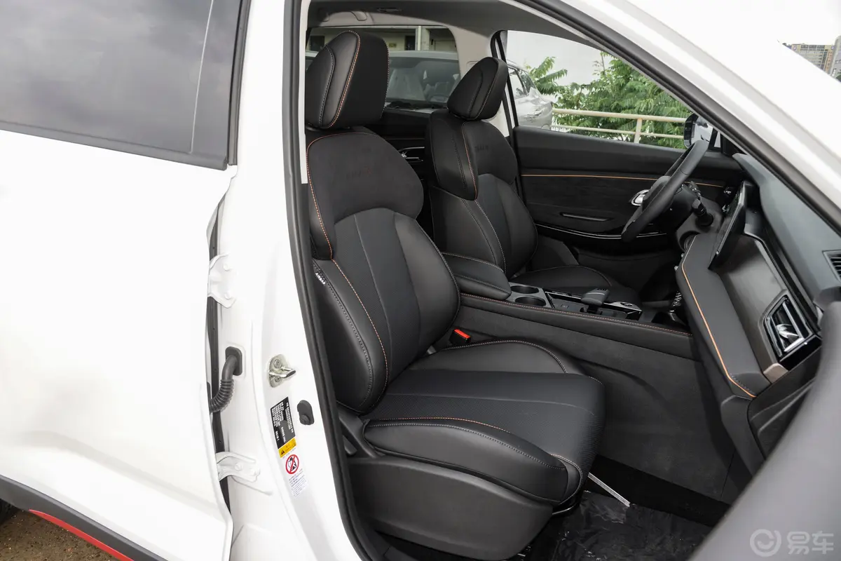长安欧尚X7 PLUS畅享版 1.5T 双离合领航型 7座副驾驶座椅