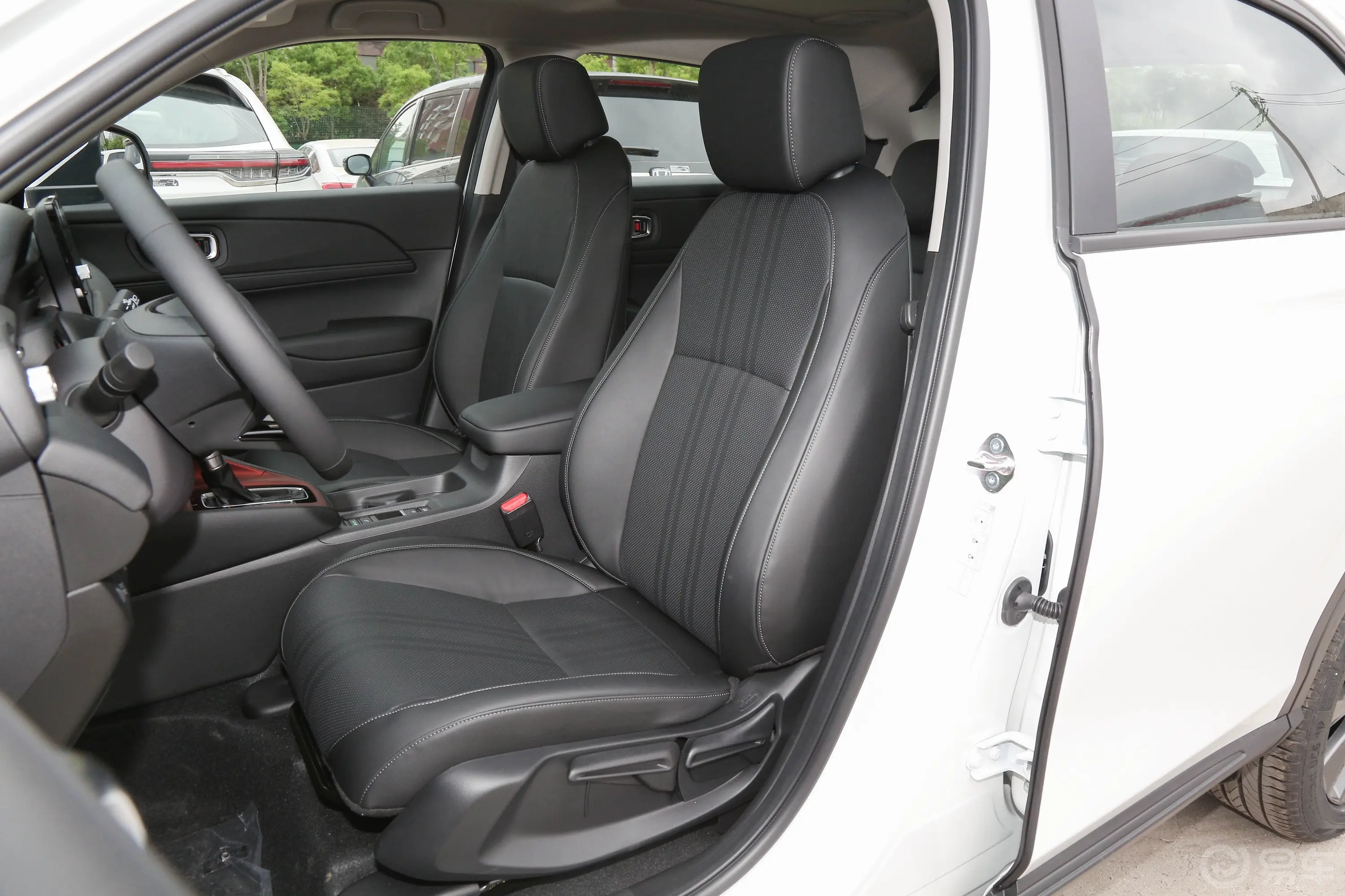本田XR-V改款 1.5L 热爱版驾驶员座椅