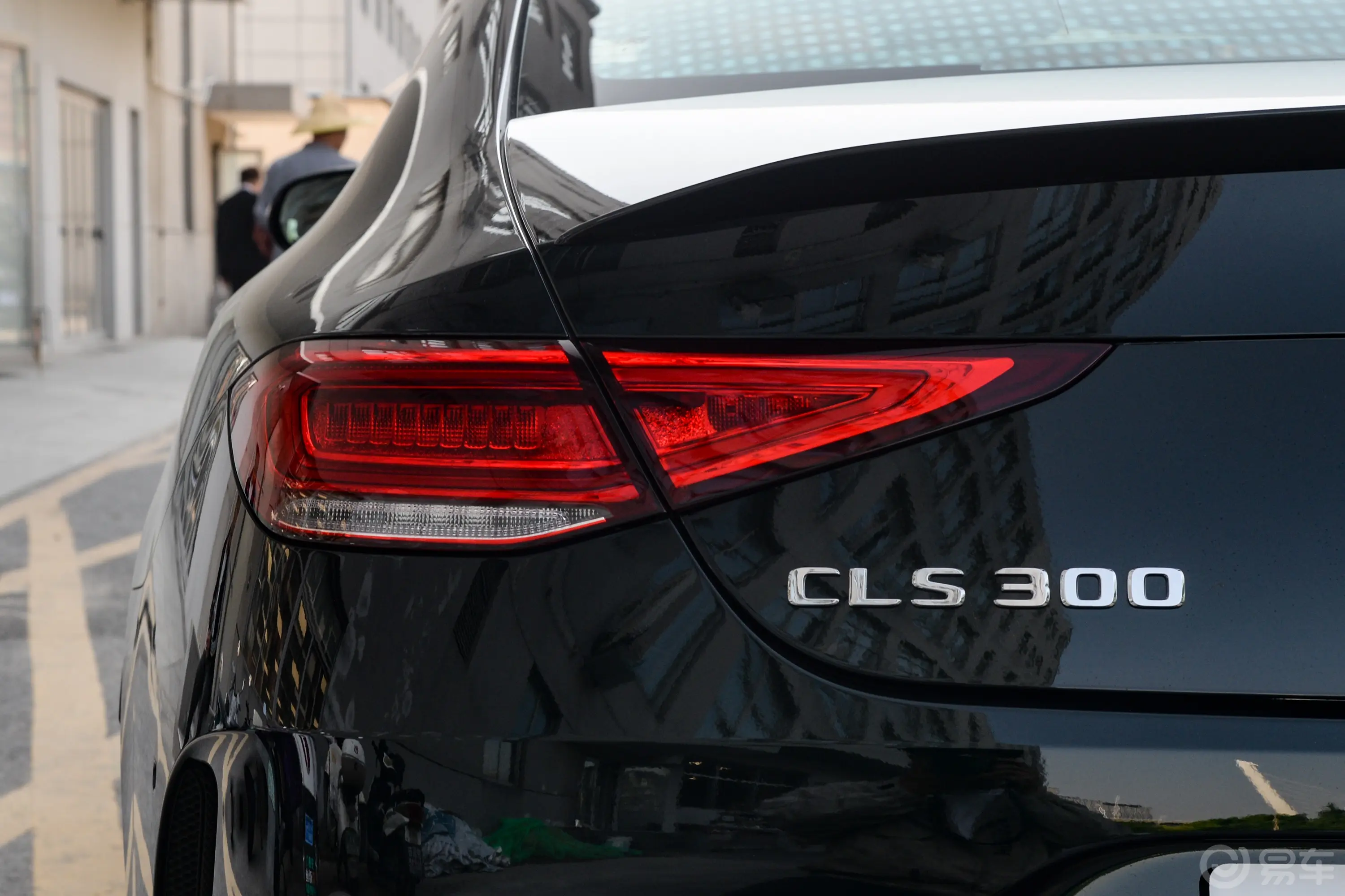 奔驰CLS级改款 CLS 300 豪华型外观灯组