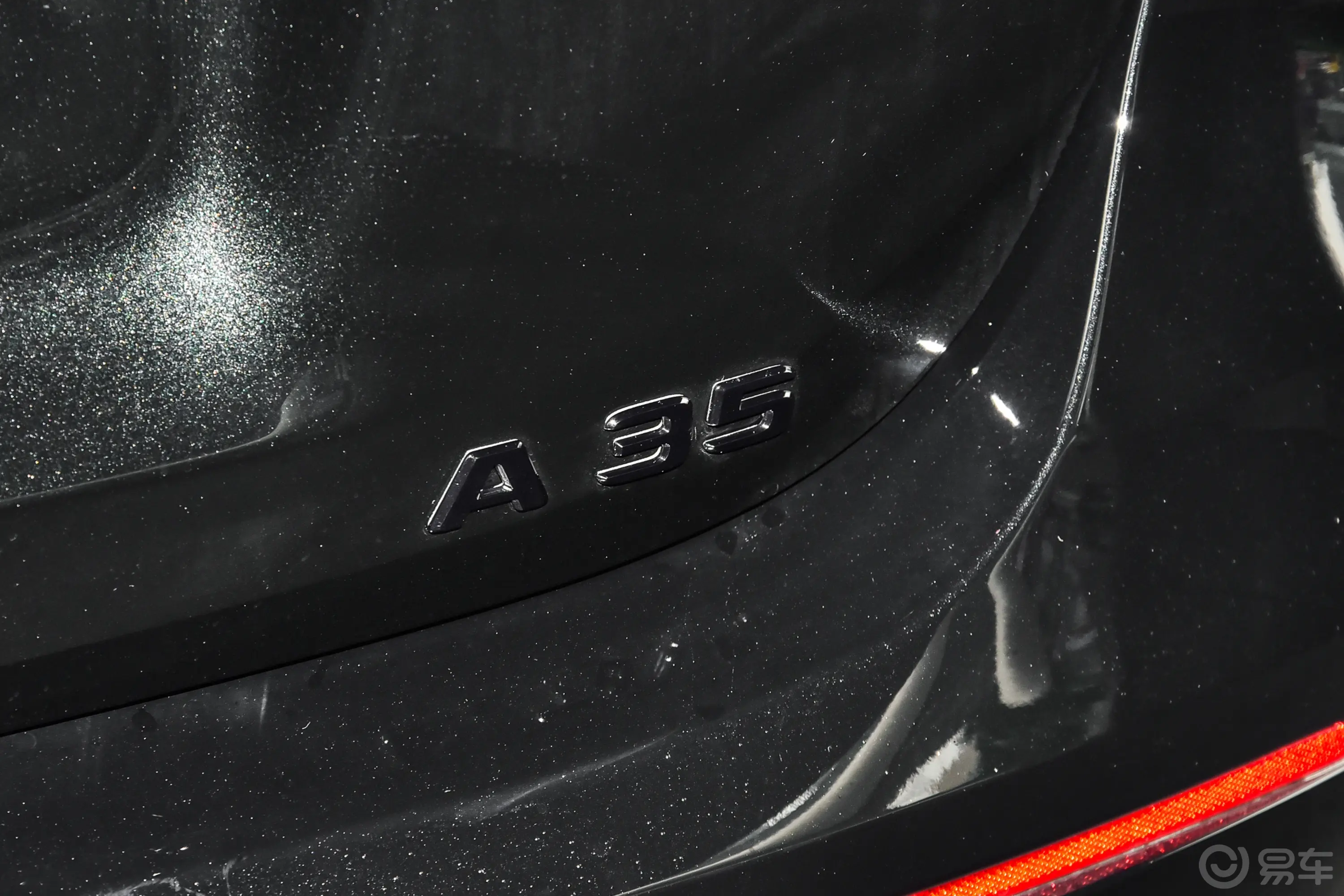 奔驰A级 AMG(进口)AMG A 35 4MATIC 55周年纪念版外观细节