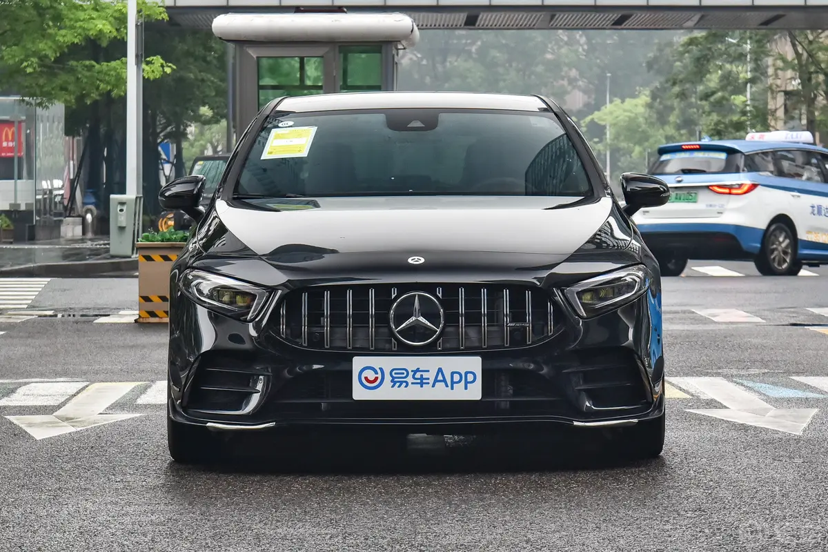 奔驰A级 AMG(进口)AMG A 35 4MATIC 55周年纪念版正前水平