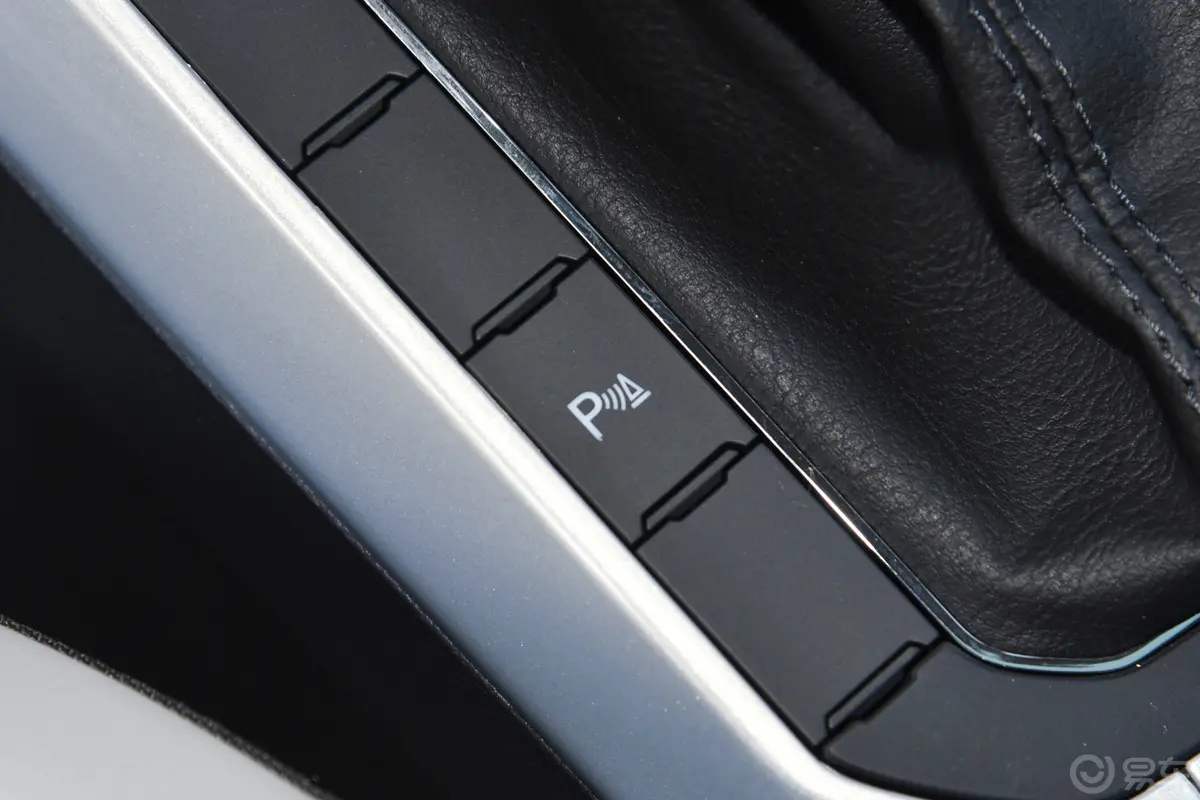 Polo改款 Plus 1.5L 自动潮酷智尊版中控