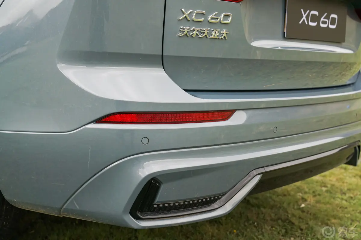 沃尔沃XC60B5 四驱峡湾版外观细节