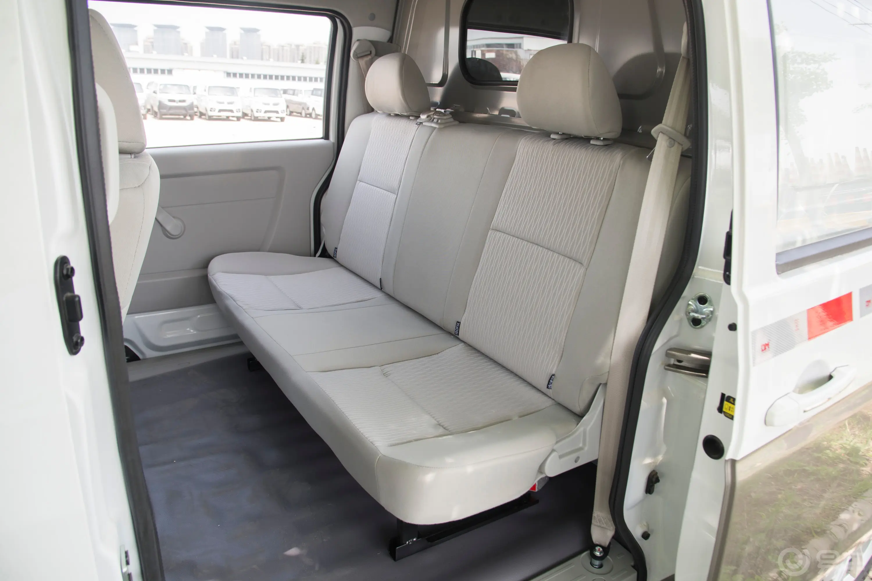 新海狮S1.6L 豪华型货运版 2/5座后排座椅