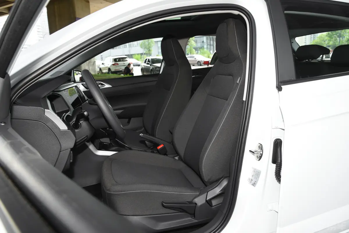 Polo改款 Plus 1.5L 自动全景乐享版副驾驶座椅