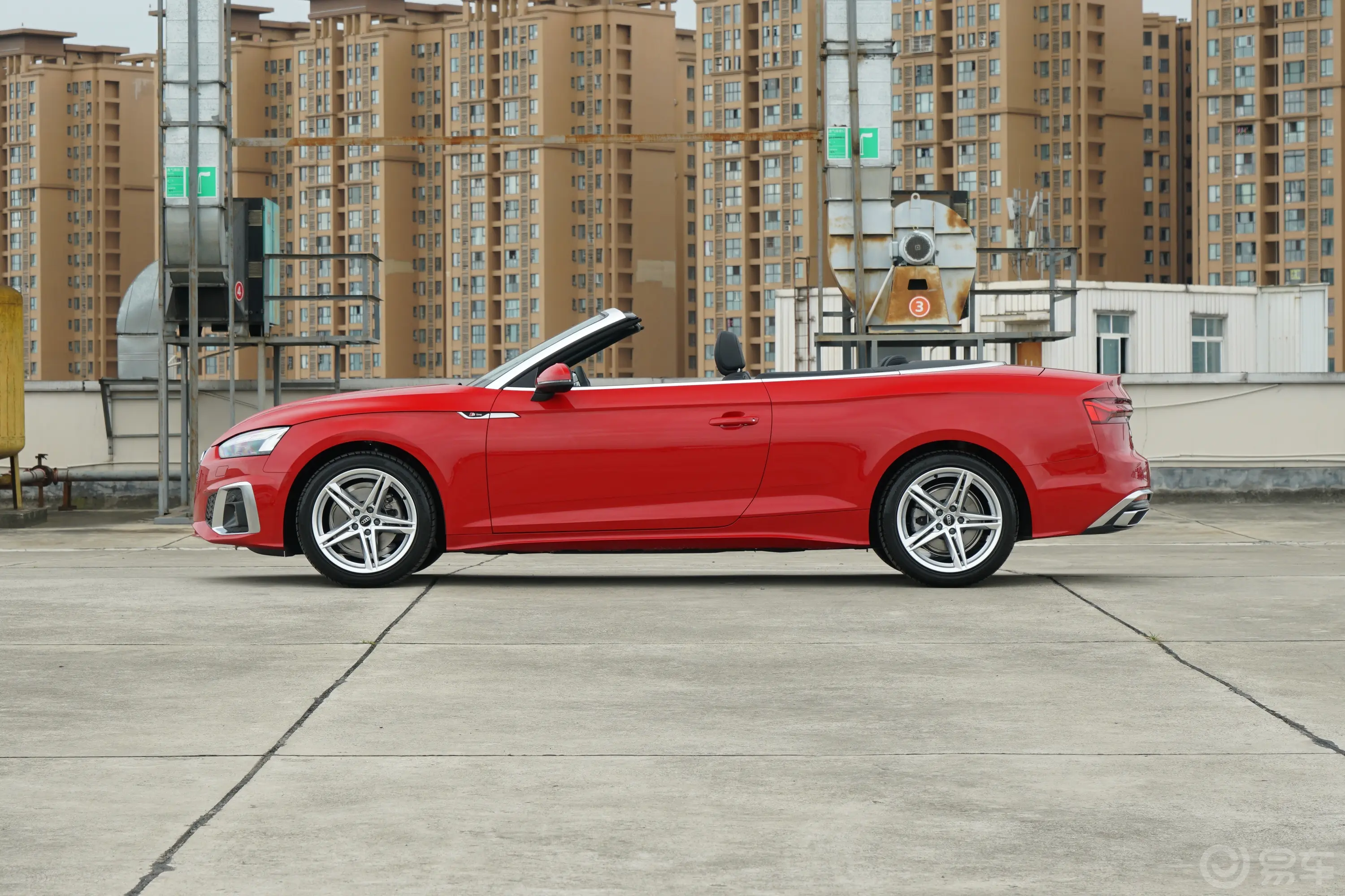 奥迪A5Cabriolet 40 TFSI 时尚动感型敞篷状态