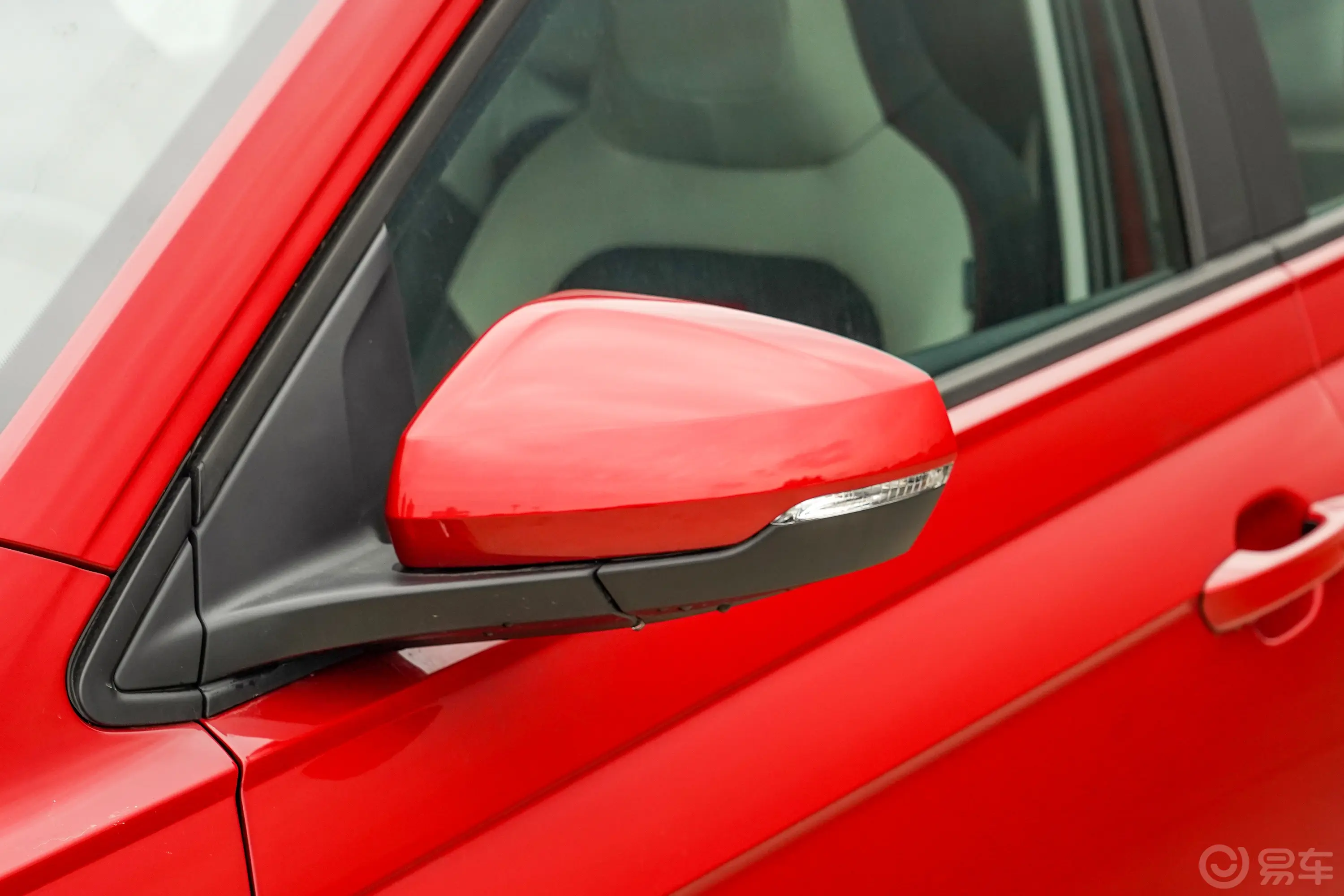 Polo改款 Plus 1.5L 自动炫彩科技版主驾驶后视镜背面