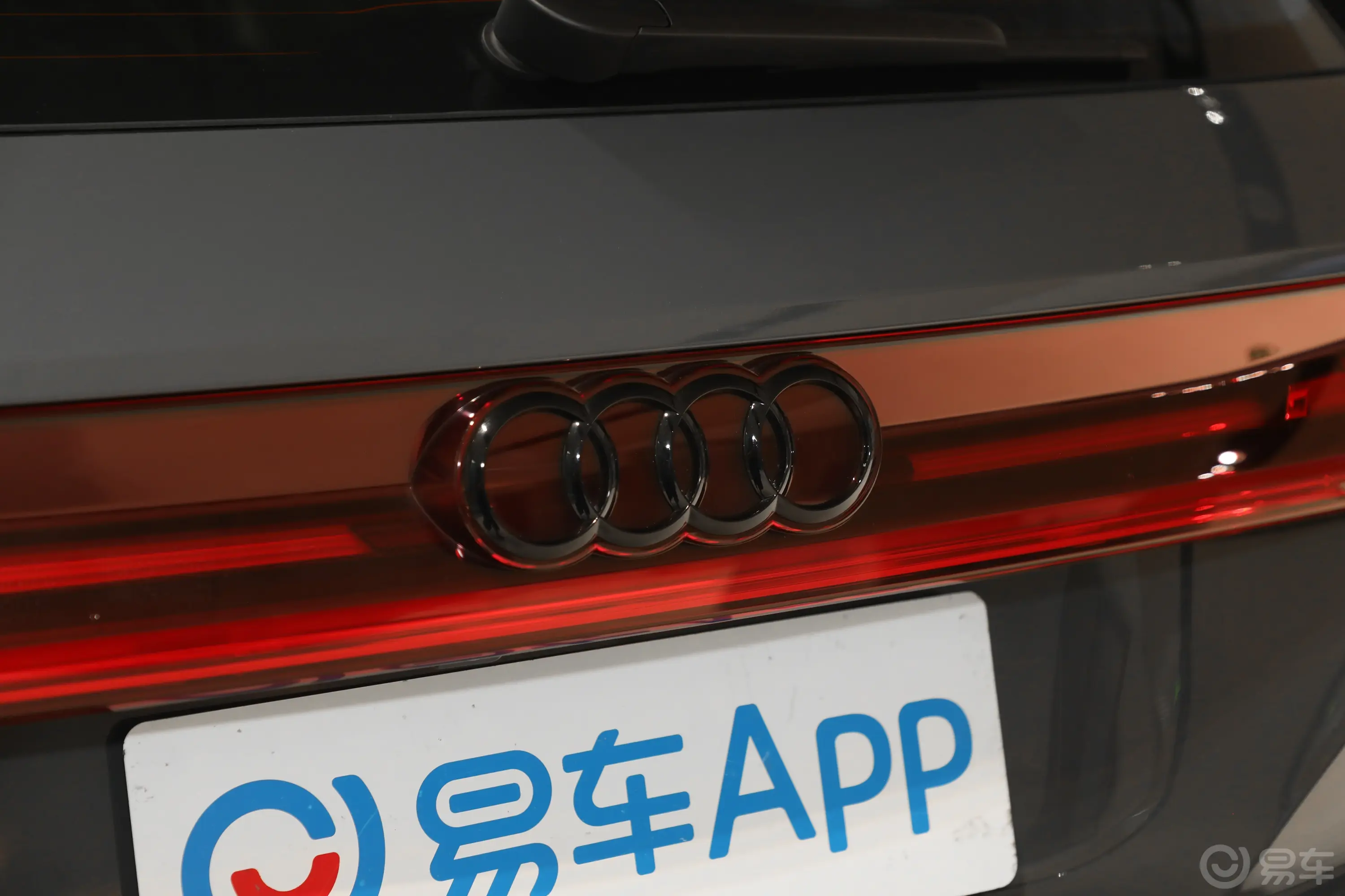 奥迪Q645 TFSI quattro Roadjet 齐云型 飞骑套装 7座外观细节