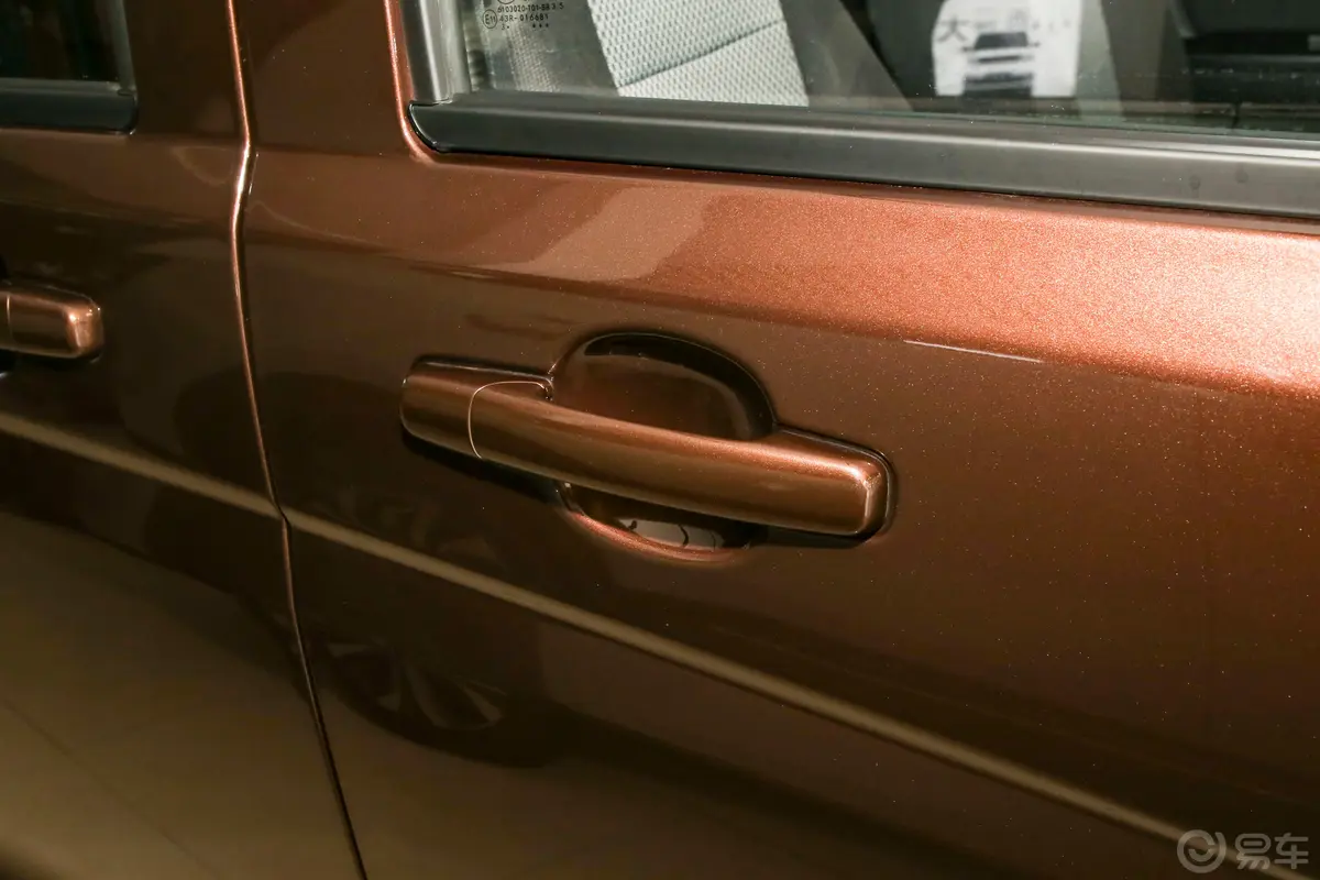 欧诺S欧诺S 1.5L 客车尊享版(双蒸空调)外观细节