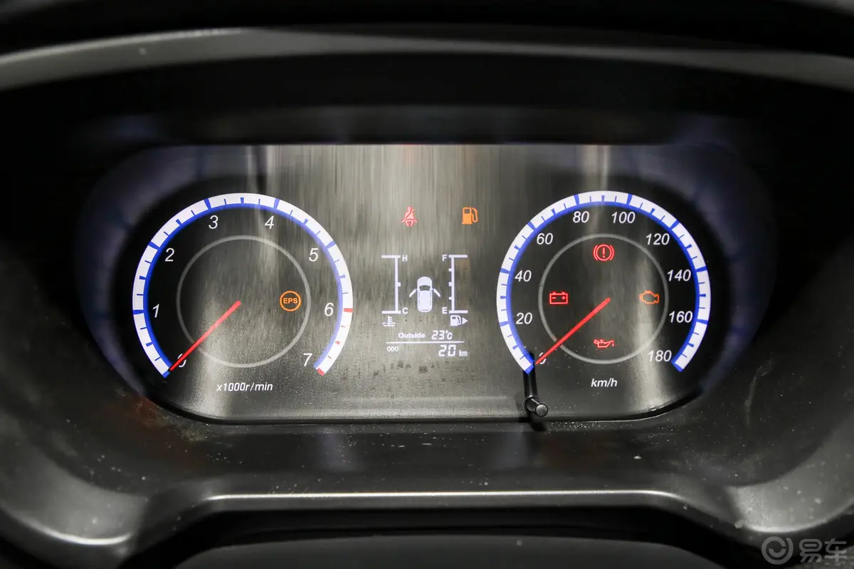 欧诺S欧诺S 1.5L 客车尊享版(双蒸空调)仪表盘