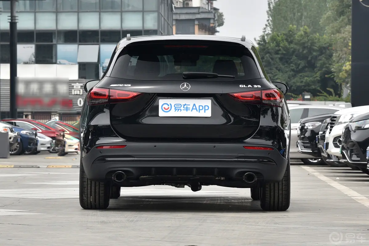 奔驰GLA AMGAMG GLA 35 4MATIC正后水平