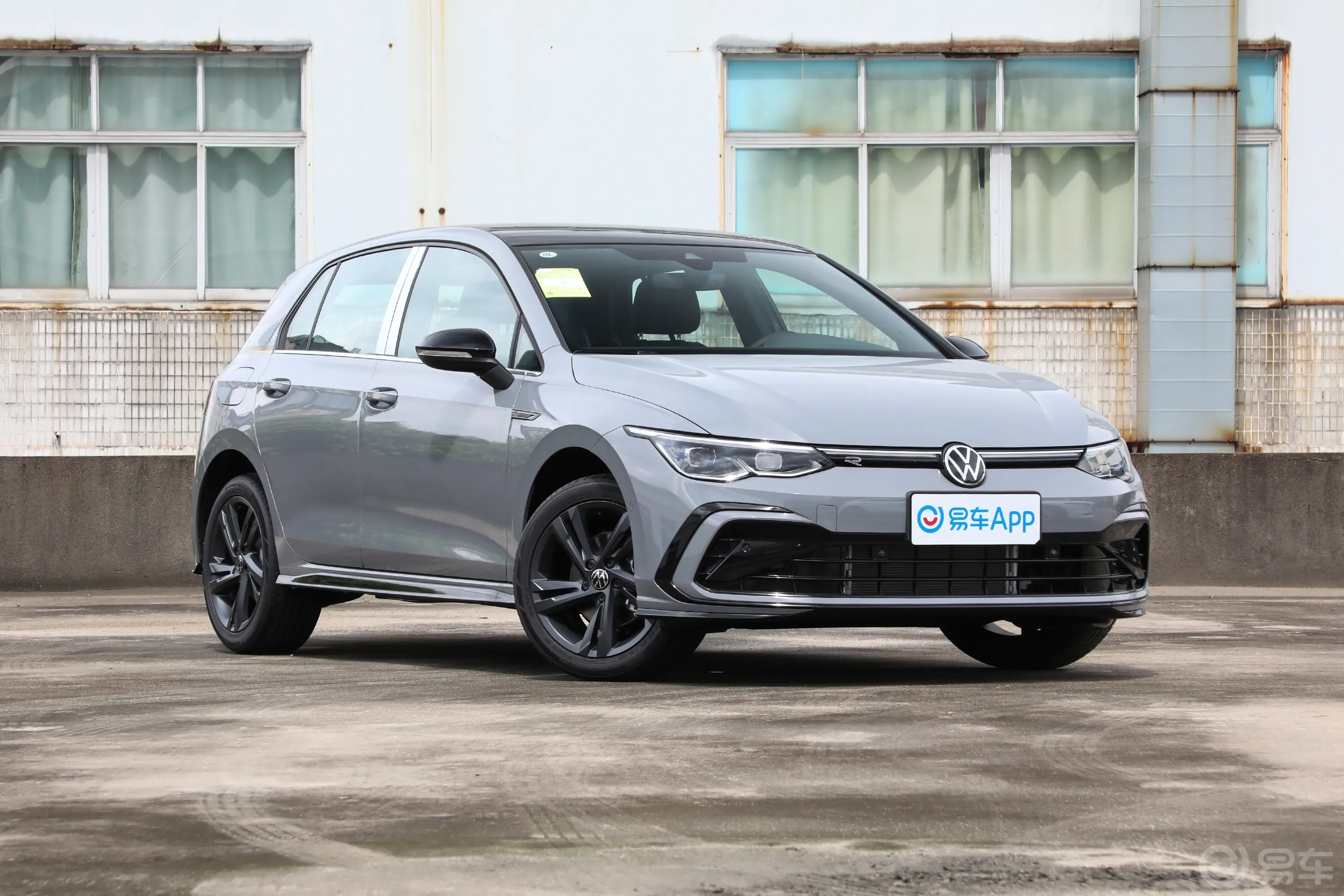 高尔夫280TSI R-Line 20周年纪念版尾灯侧45度俯拍